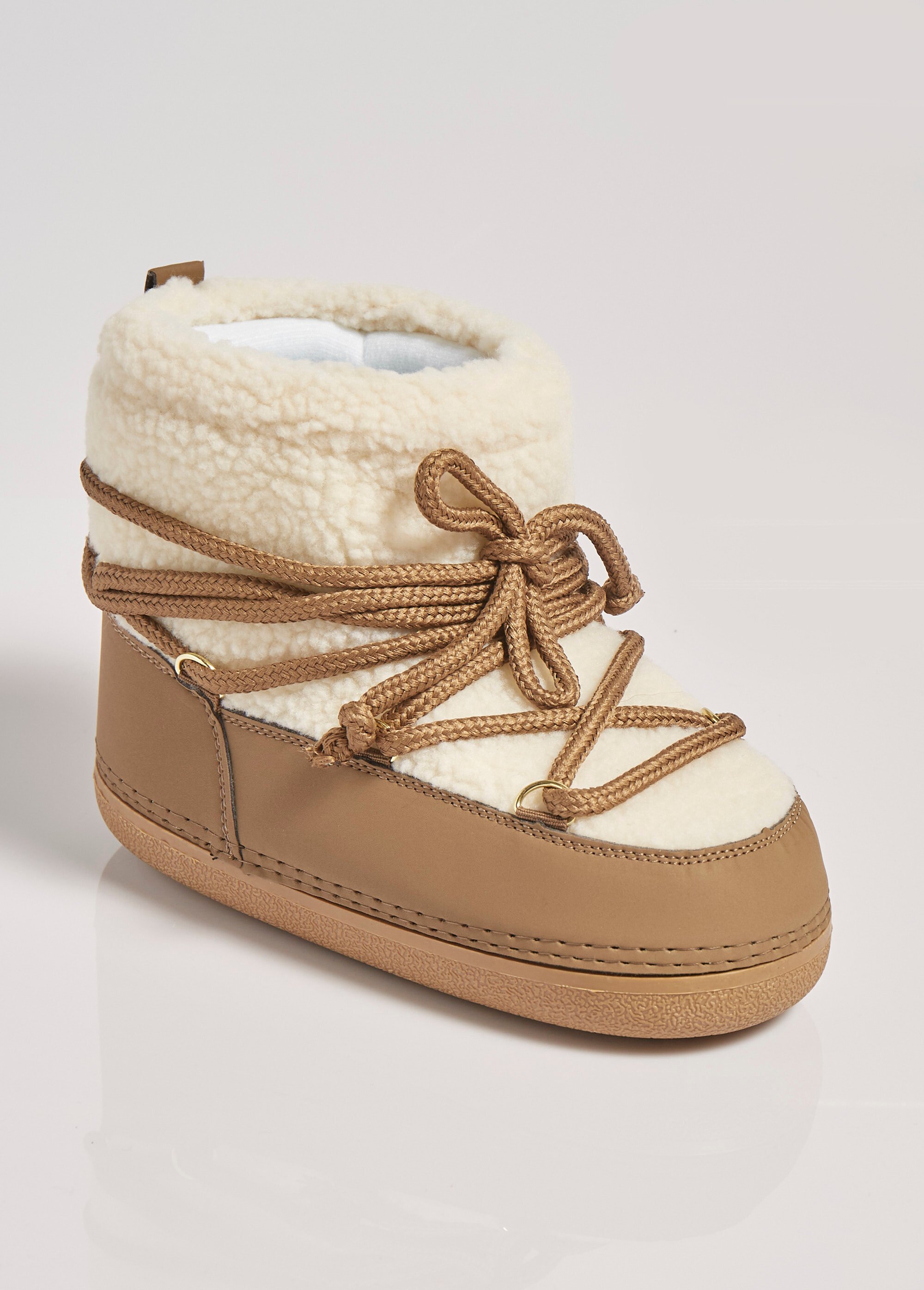 Boots en peau lainée style après ski