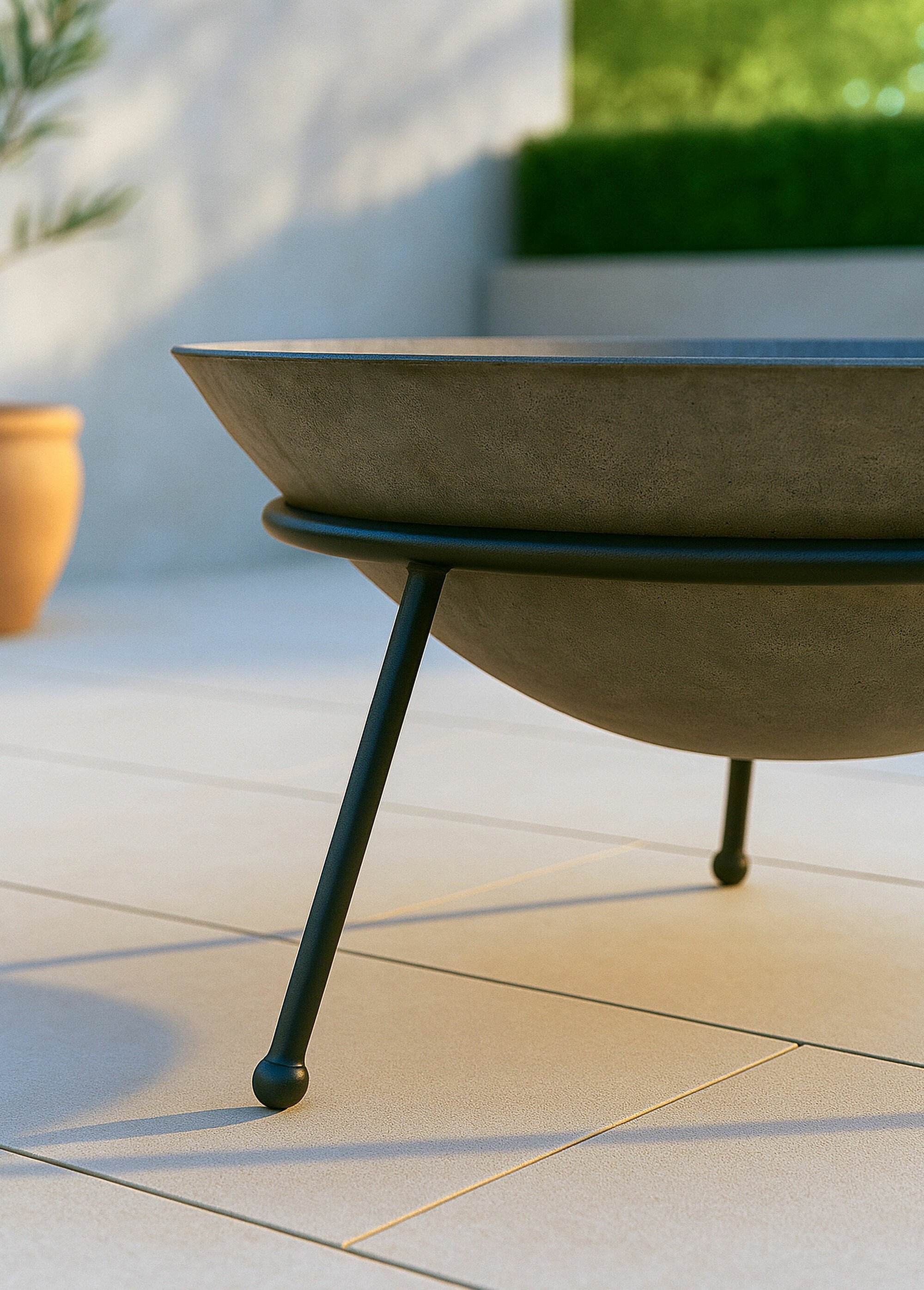 Brasero acier diam. 60cm sur trépied