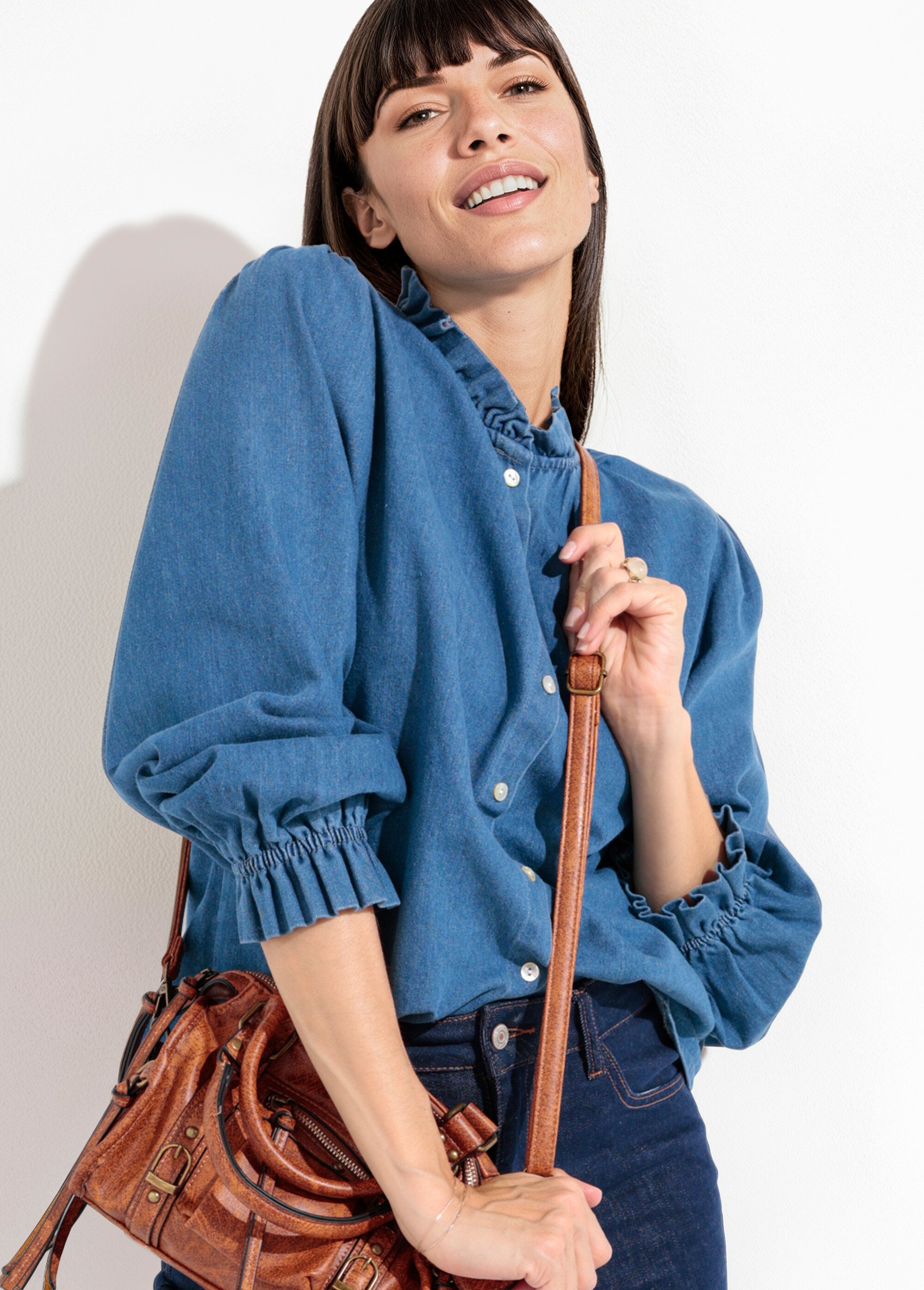 Chemise en denim boutonnée, col volanté Femme Bleu IA-R5366 MV1