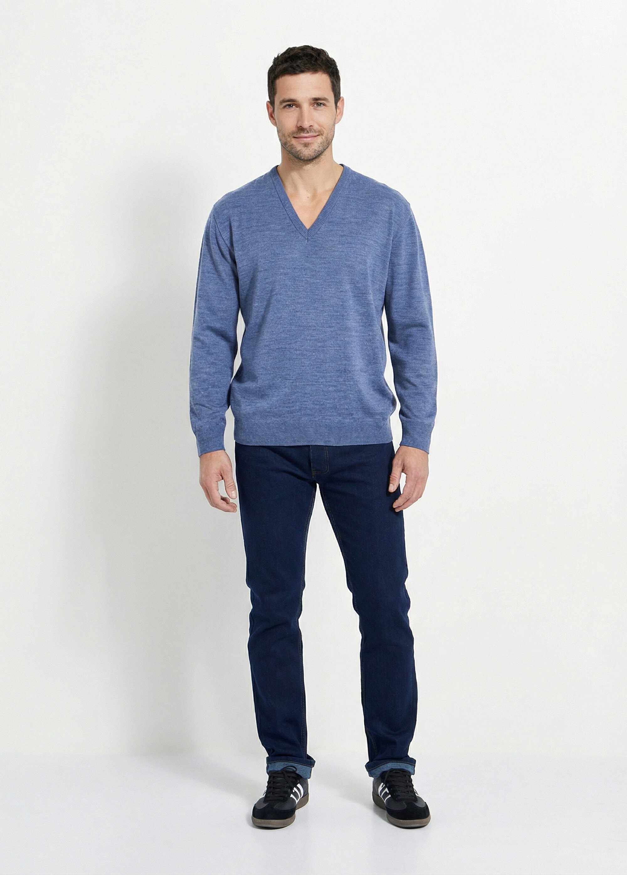 Pull fin col V jersey doux manches longues Homme Bleu FINEST SF1