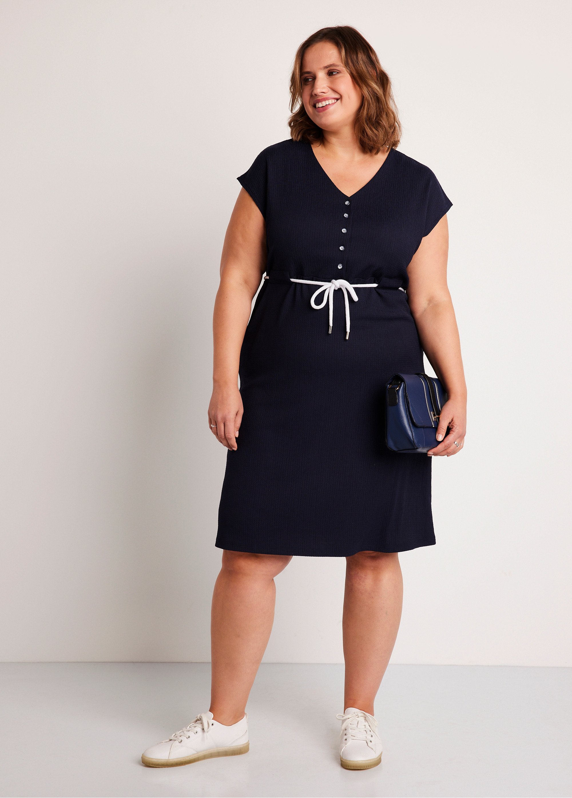 Robe courte boutonnée maille unie