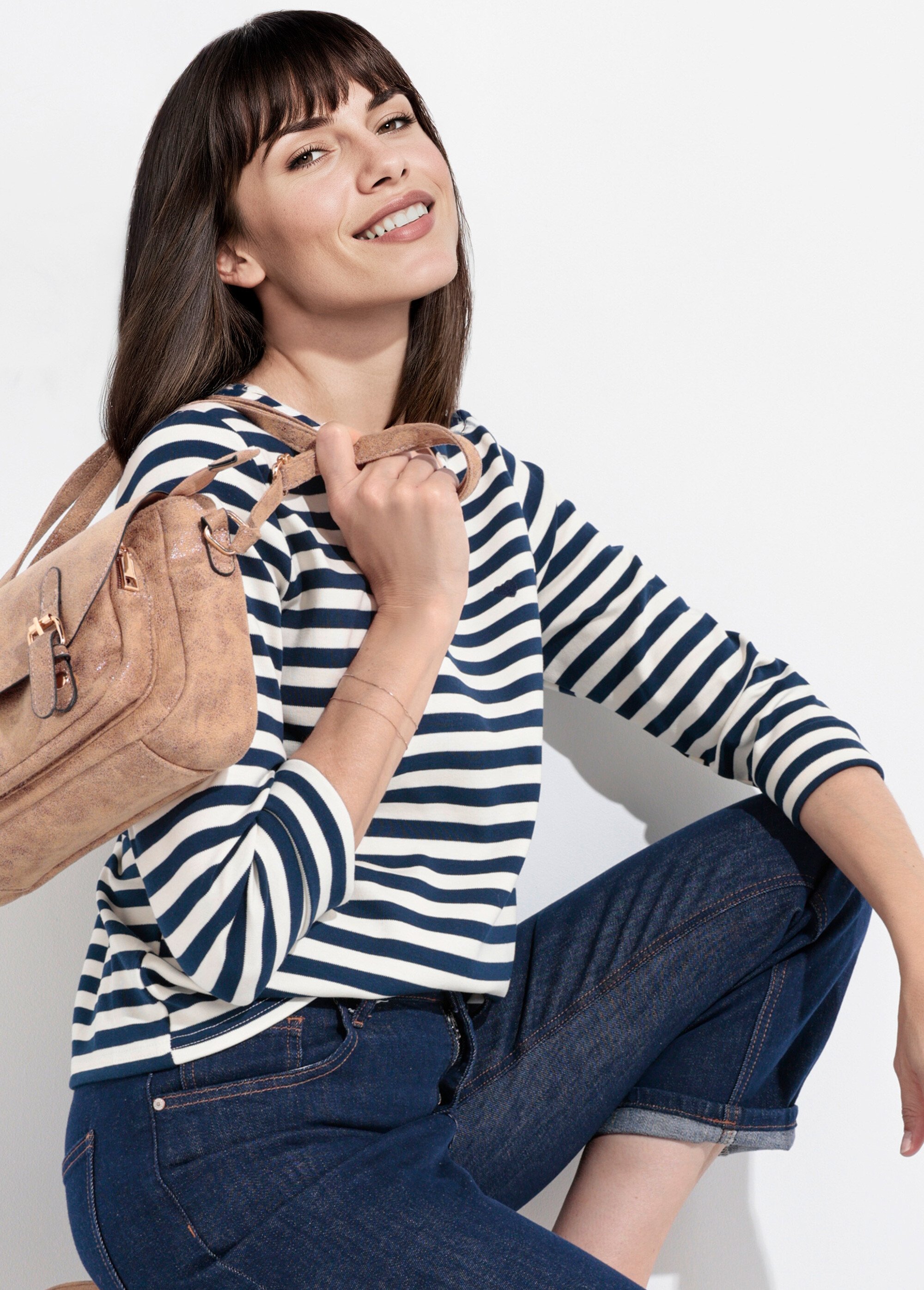 Marinière col rond dégagé broderie cœur Femme Bleu IA-M1287 MV1