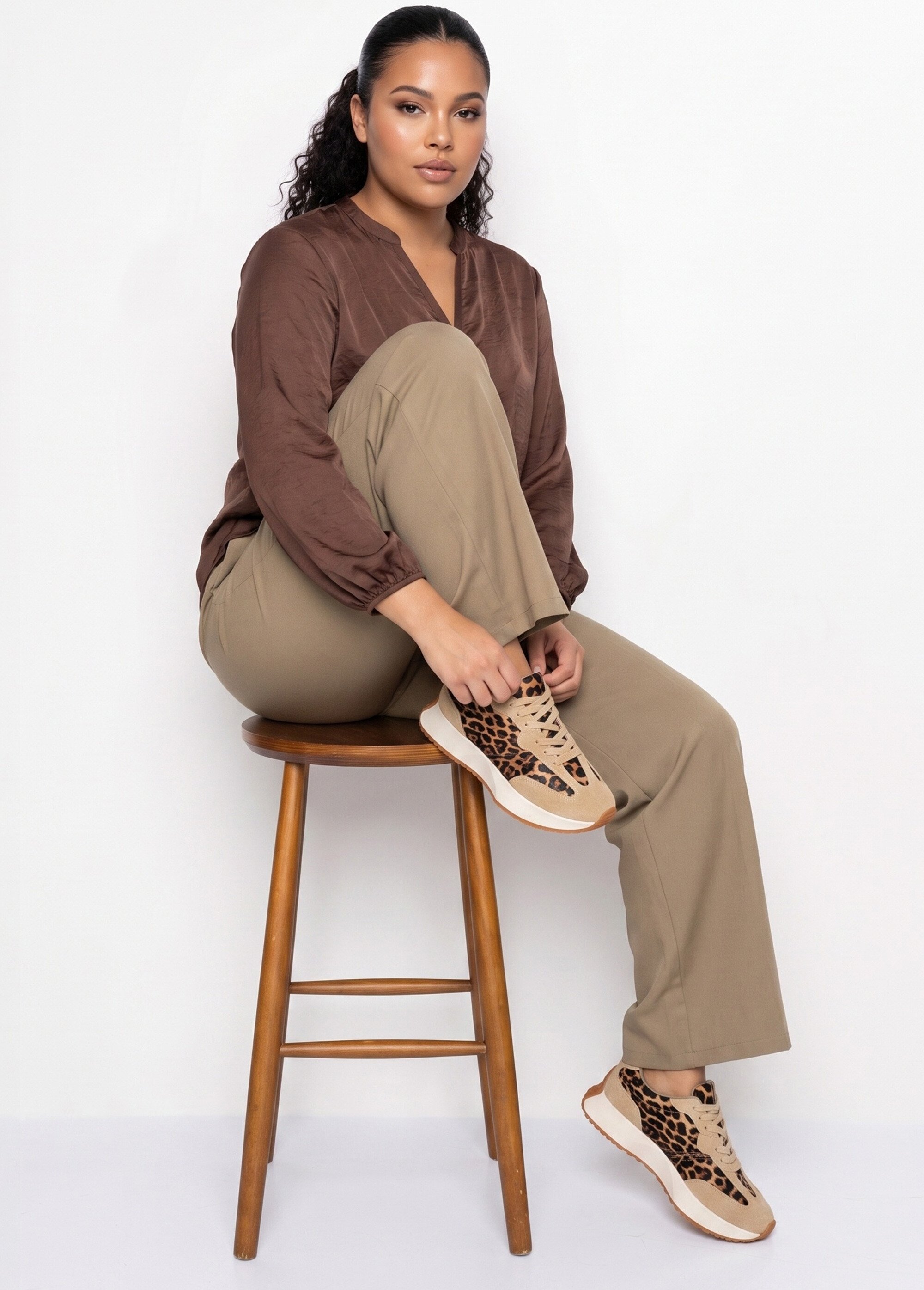 Pantalon large fluide taille élastiquée Femme Grande Taille Beige CHY-AB051 MV1