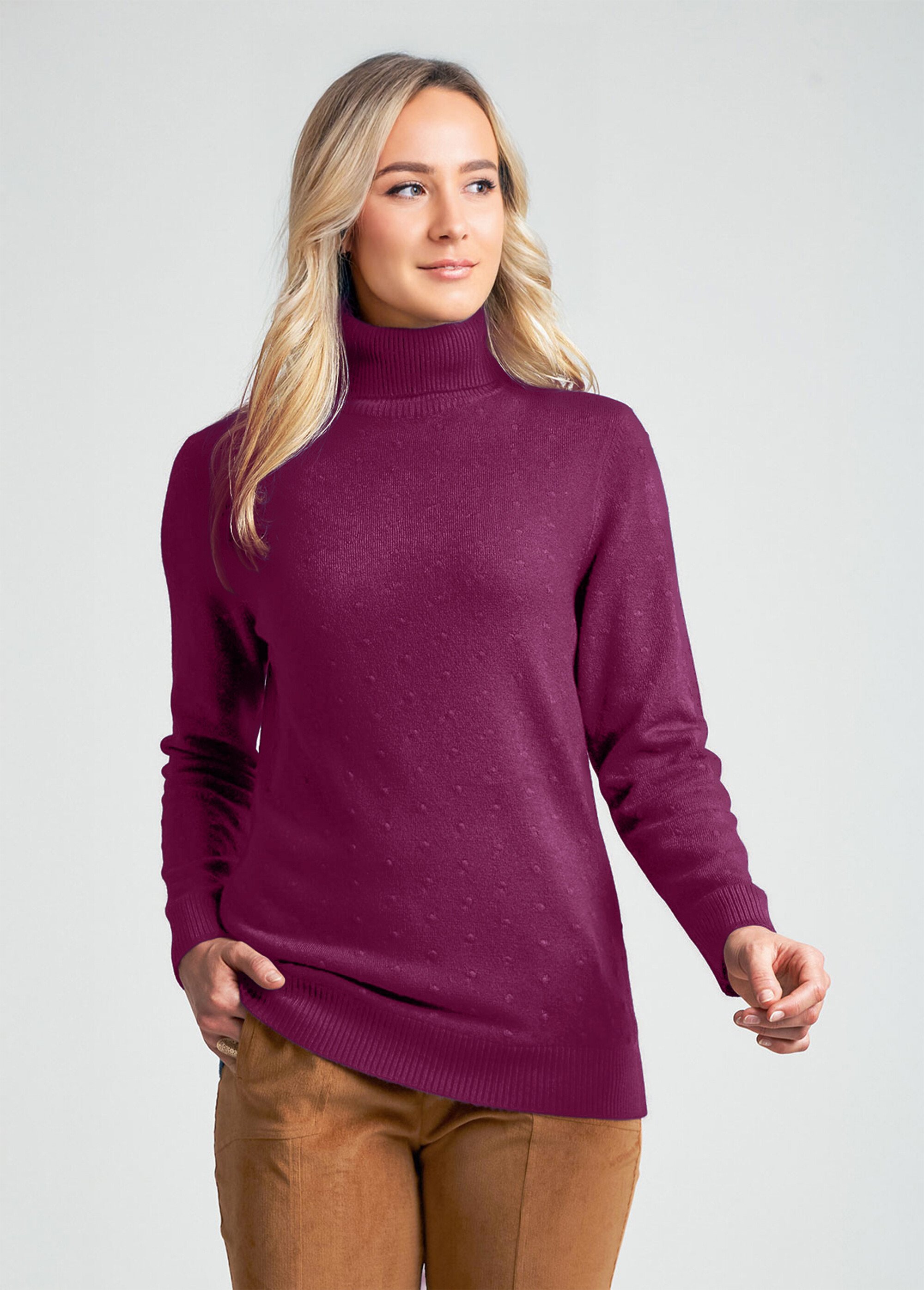 Pull col roulé en maille fantaisie perlée