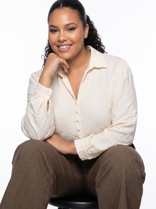 Blouse boutonnée unie col V Femme Grande Taille Beige CHY-F695-1 MV1