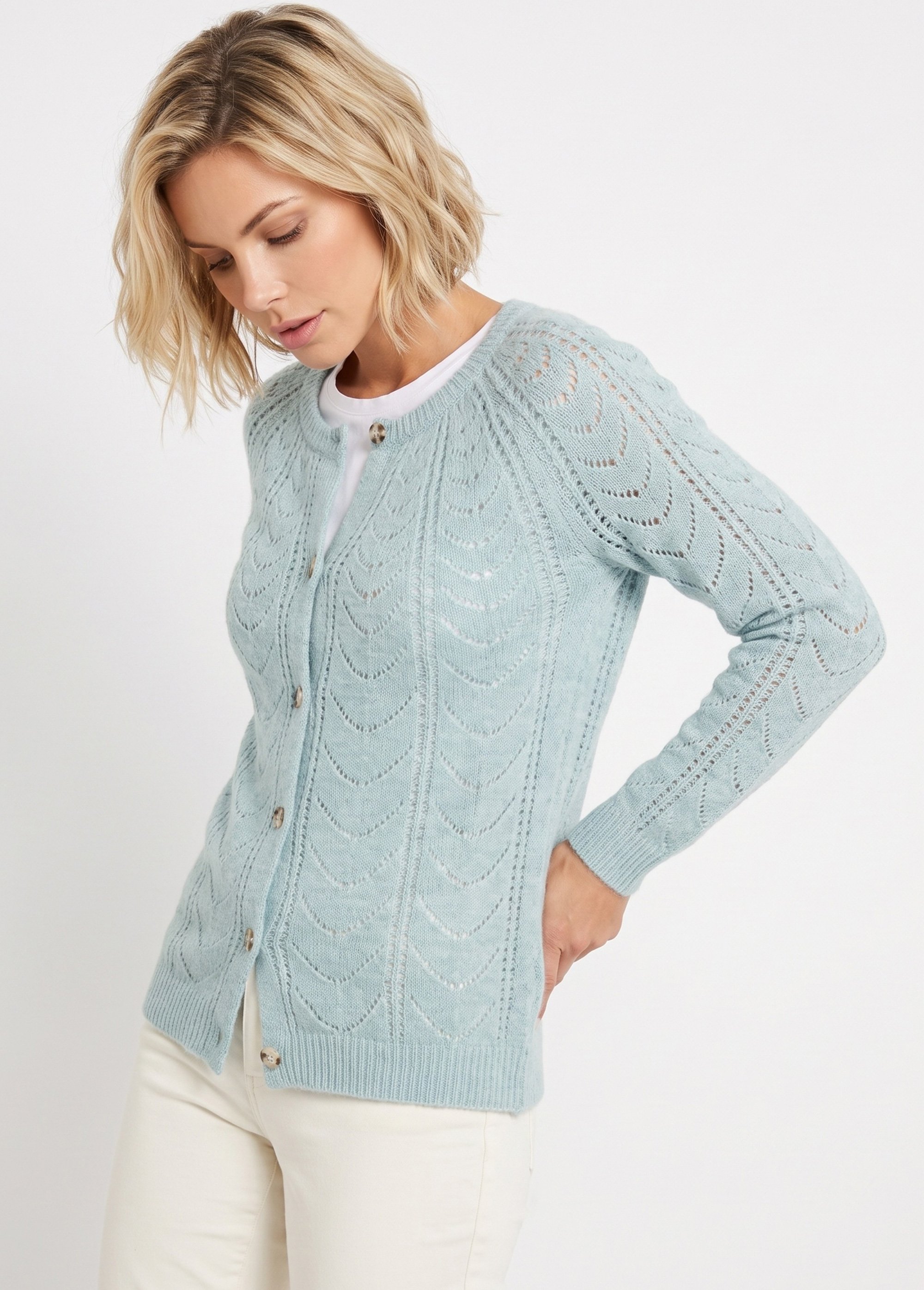Gilet cardigan boutonné chiné ajouré col rond