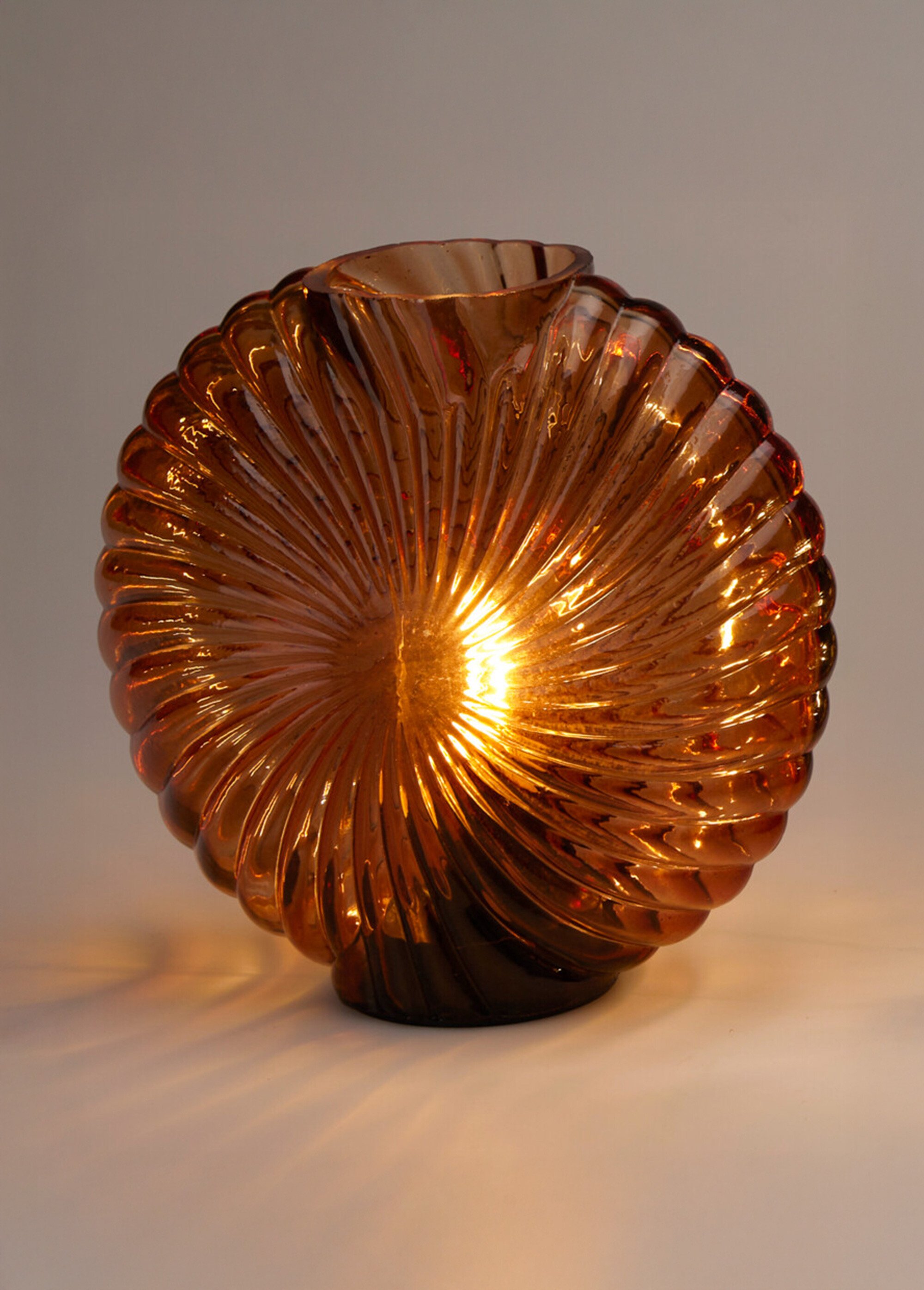 Lampe à poser en verre motif rosace