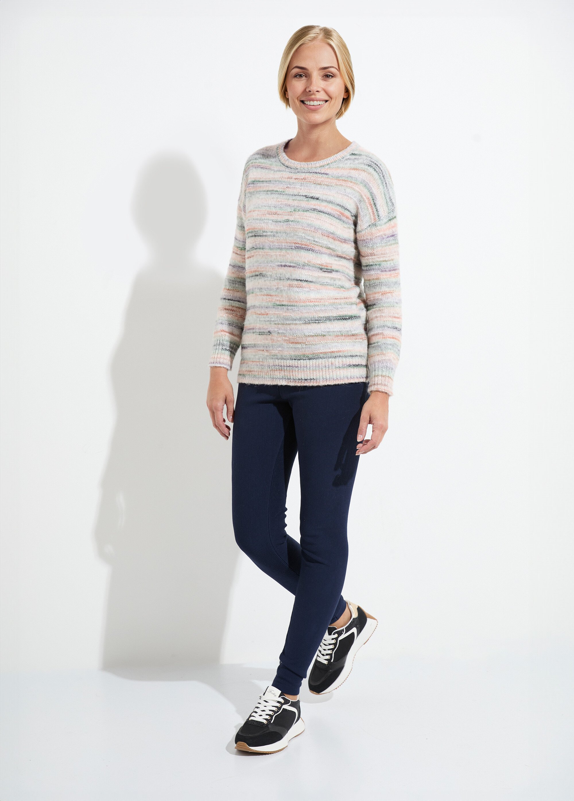 Pull chaud mouliné col rond avec laine