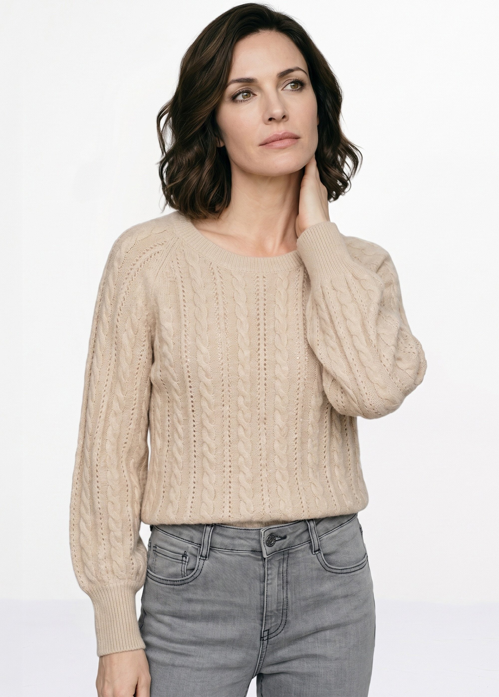 Pull doux maille irisée torsadée ajourée laine