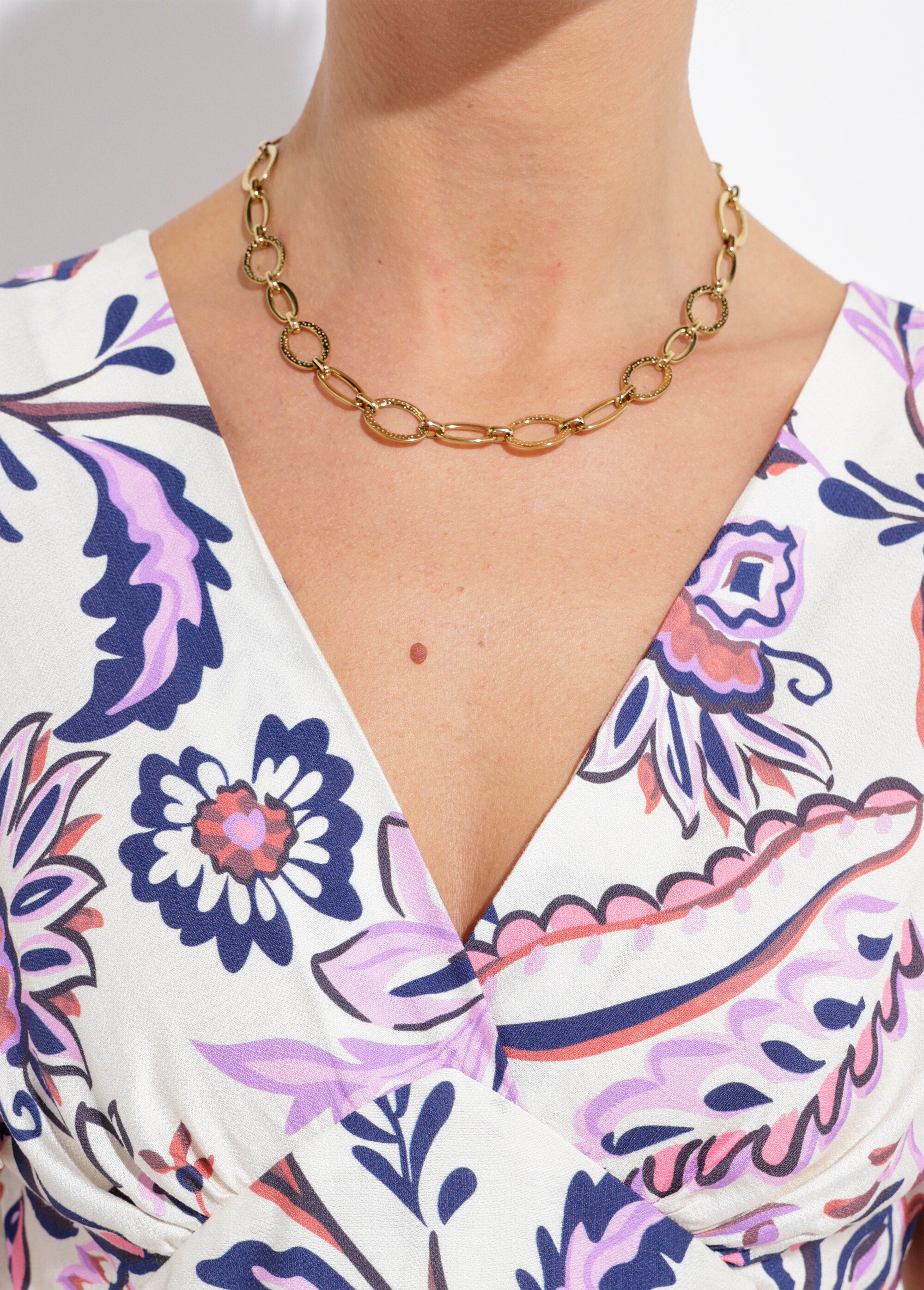 Robe longue volantée manches papillon fleurie