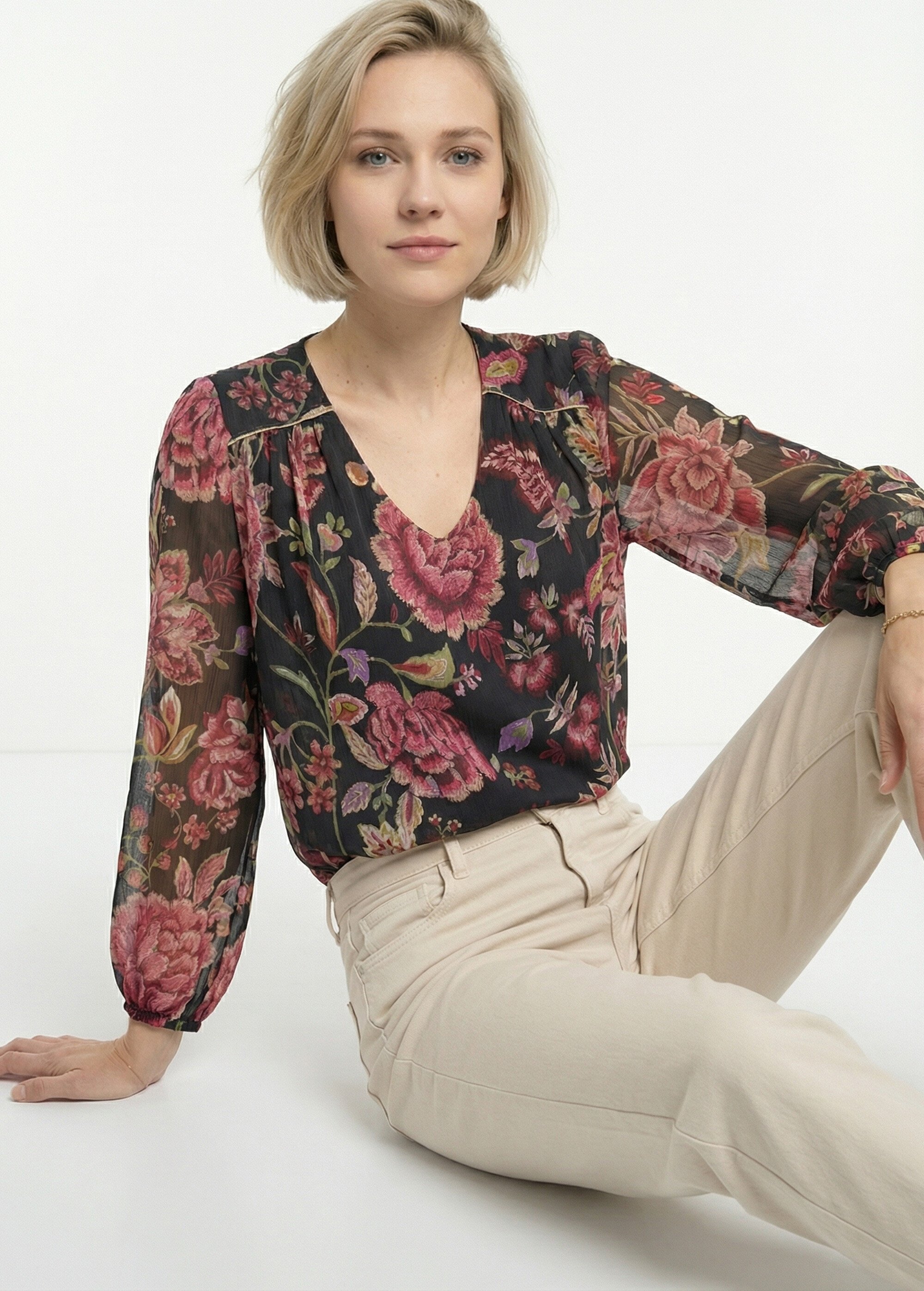 Blouse col V manches longues voile fleuri Femme Noir CALMIRA MV1