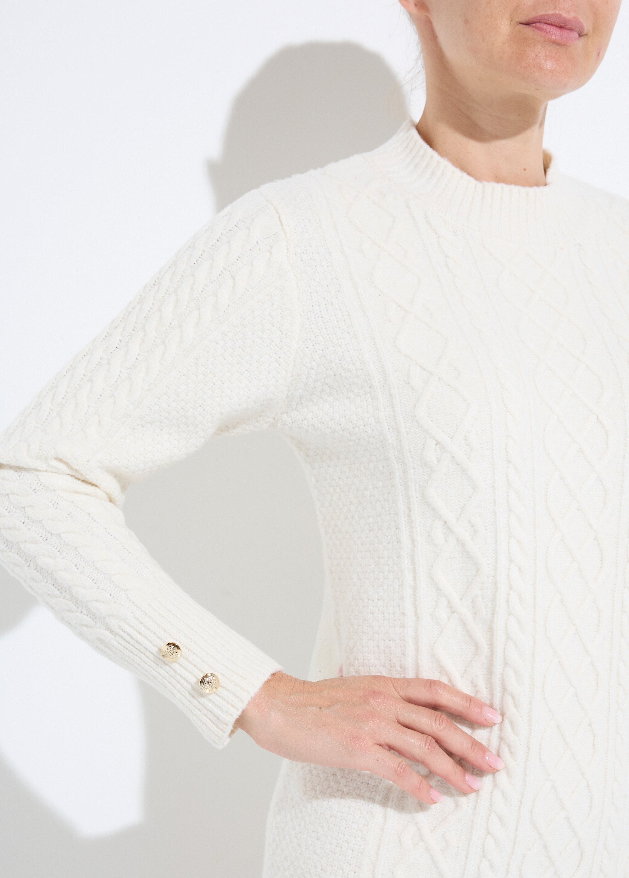 Robe-pull courte tricot uni col rond