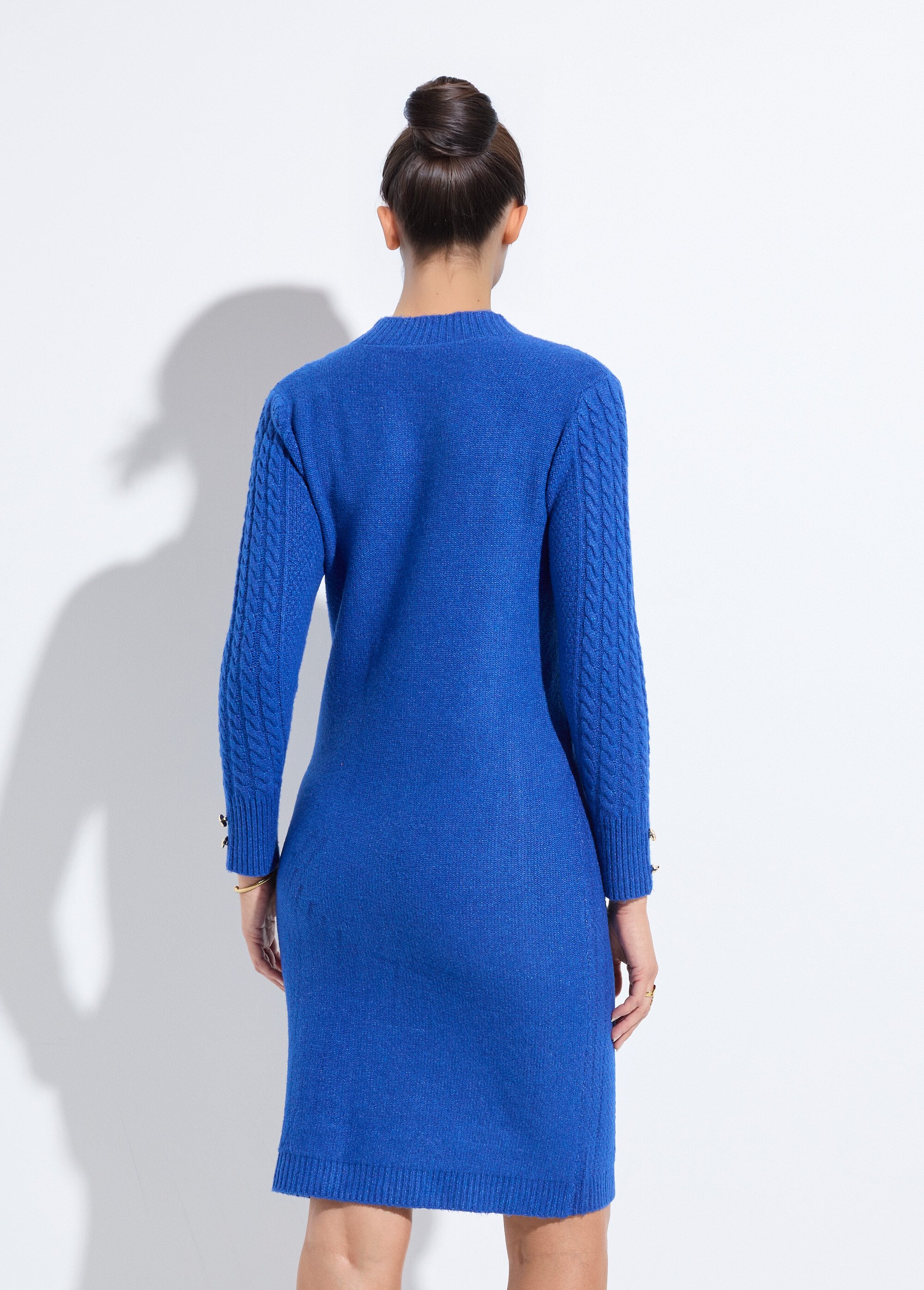Robe-pull courte tricot uni col rond