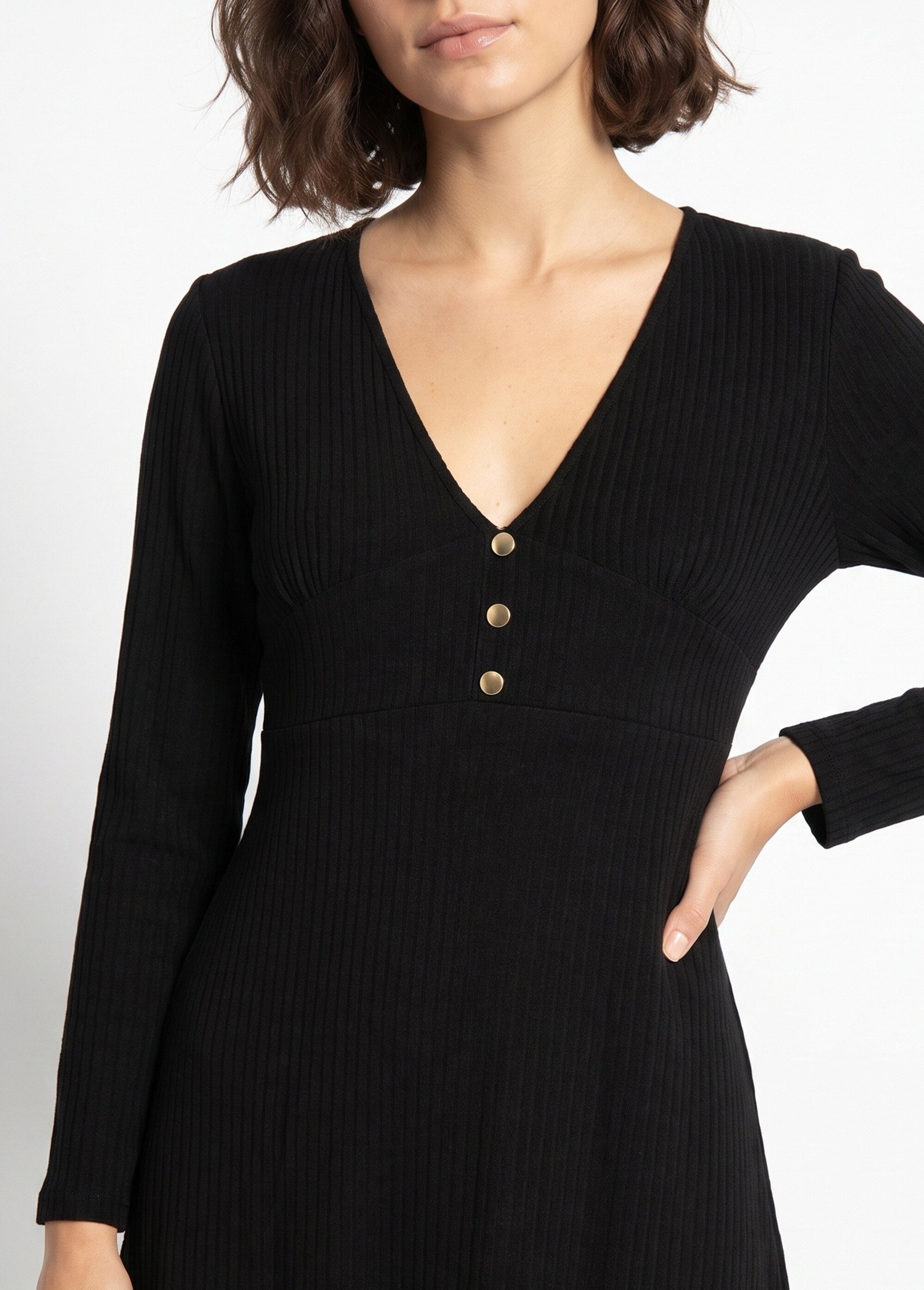 Robe unie courte col V en maille côtelée