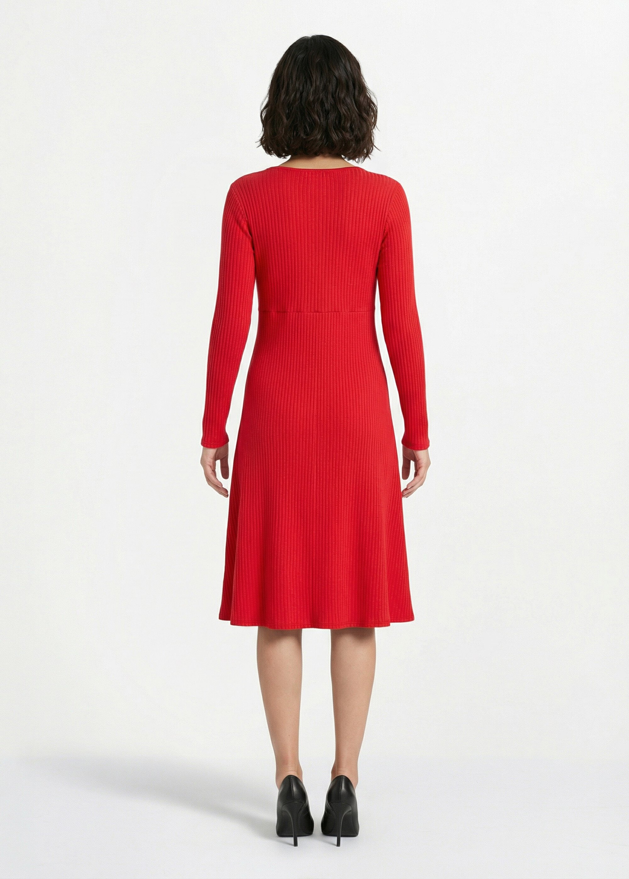 Robe unie courte col V en maille côtelée