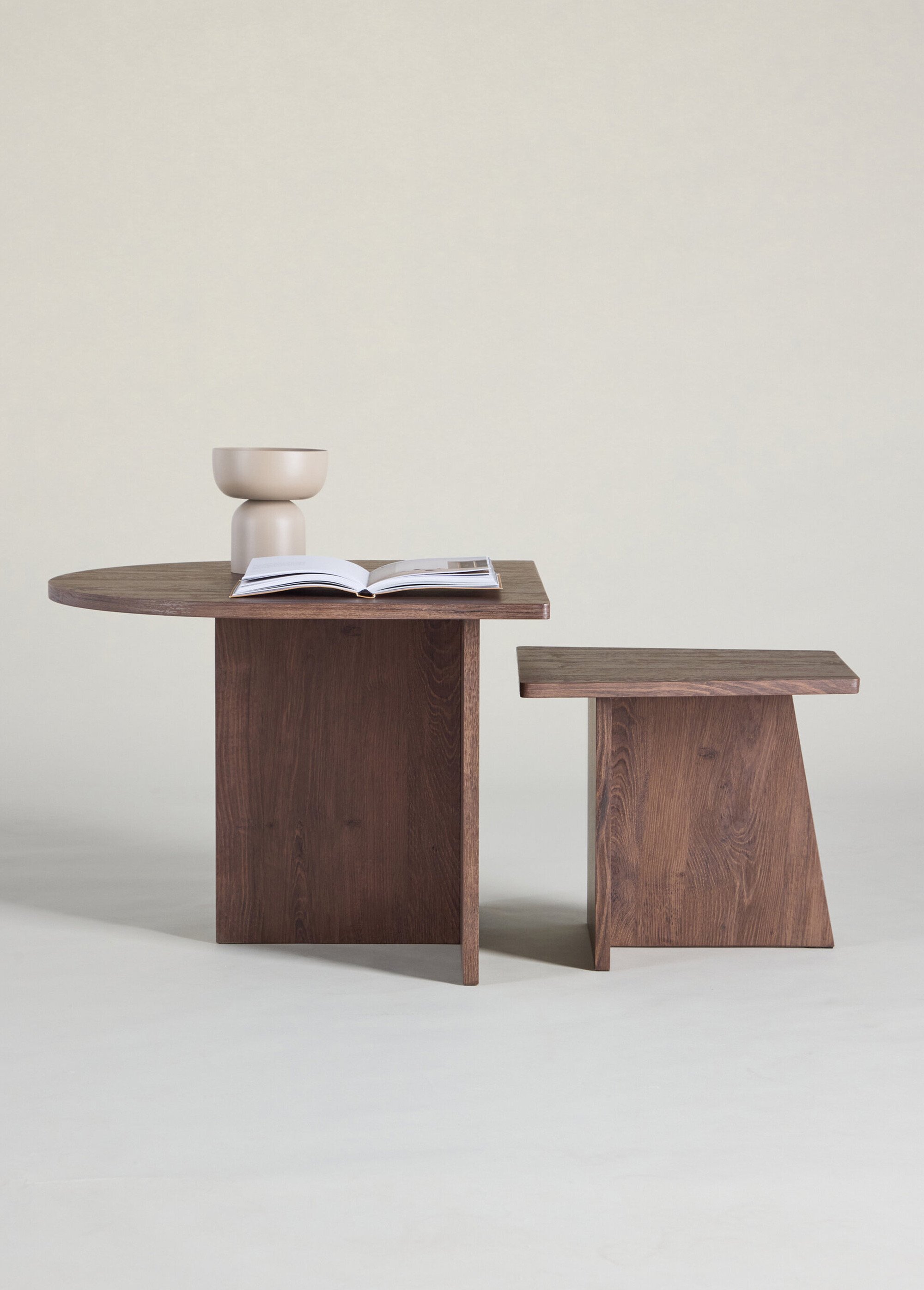 Tables gigognes en bois, formes épurées MARRON VEN-63356-444 SI1