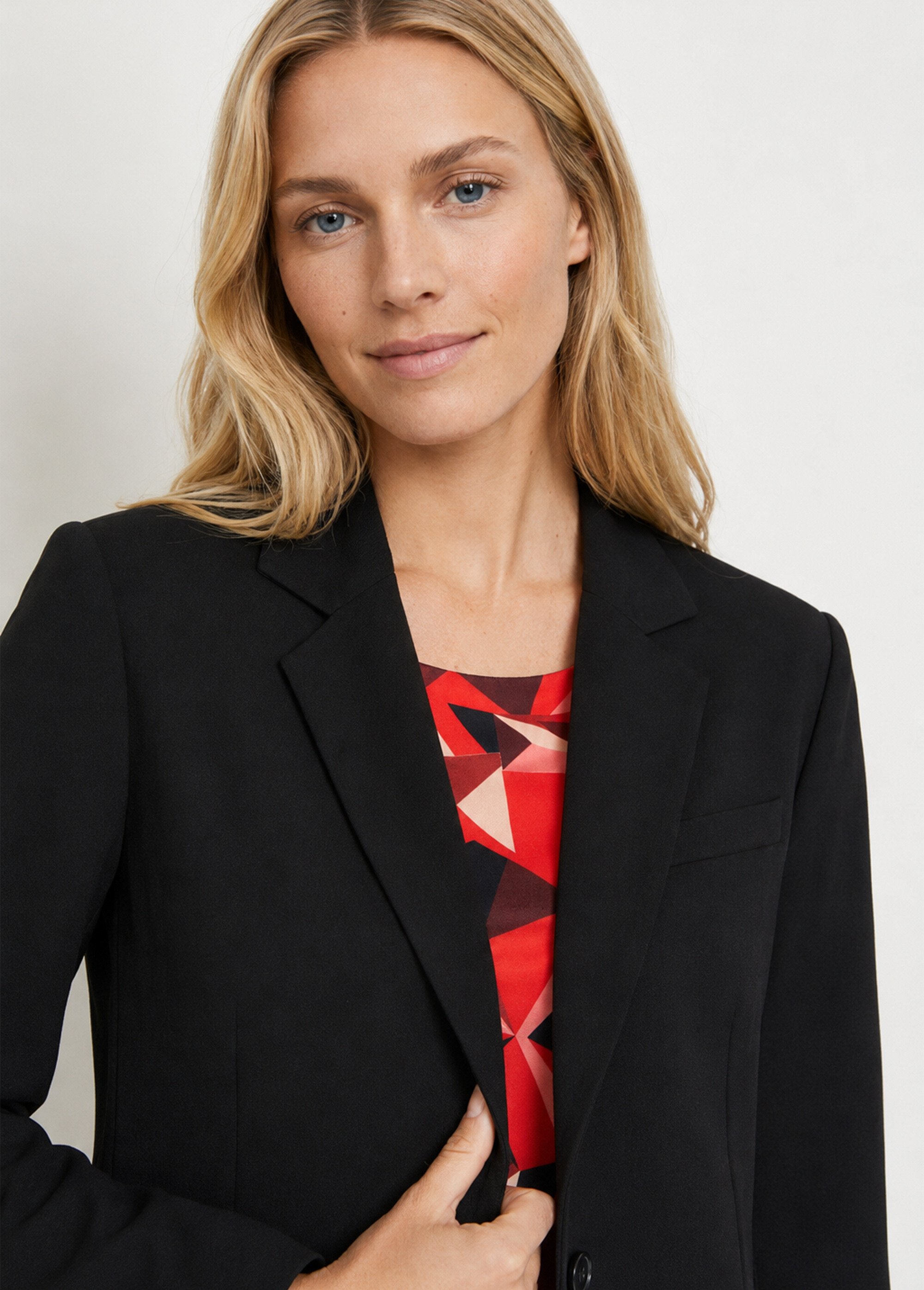 Veste blazer unie coupe droite col tailleur