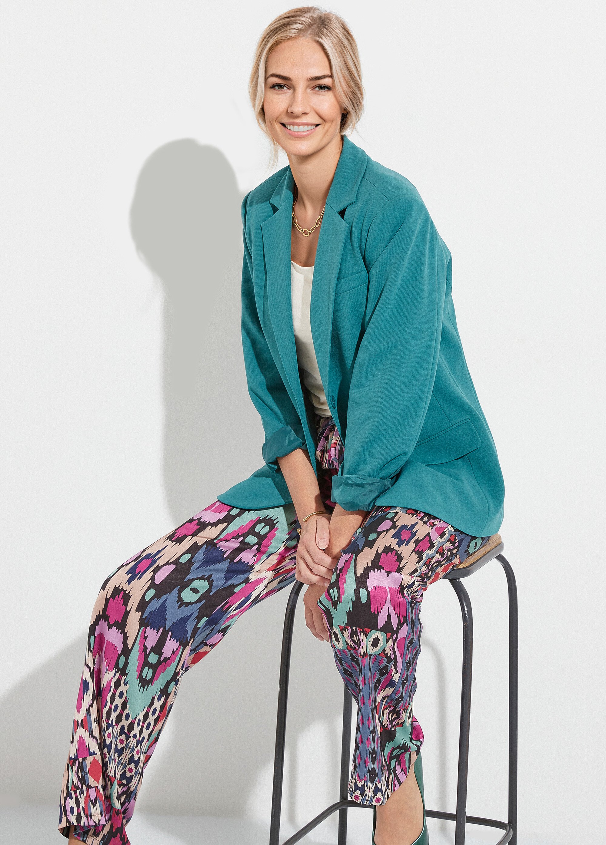 Veste blazer unie coupe droite col tailleur