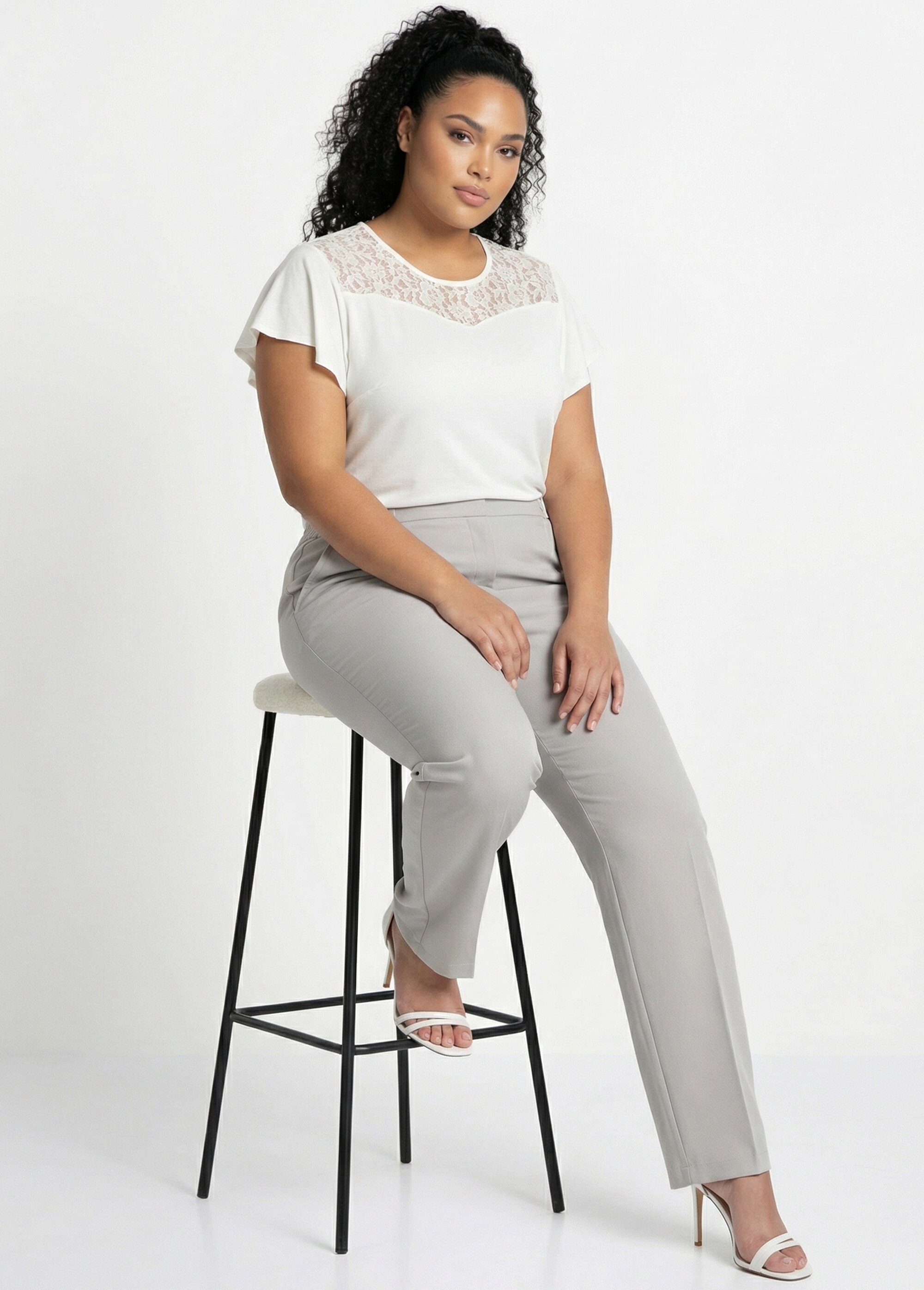 Pantalon droit taille semi-élastiquée Femme Grande Taille Argenté NOCETA MV1