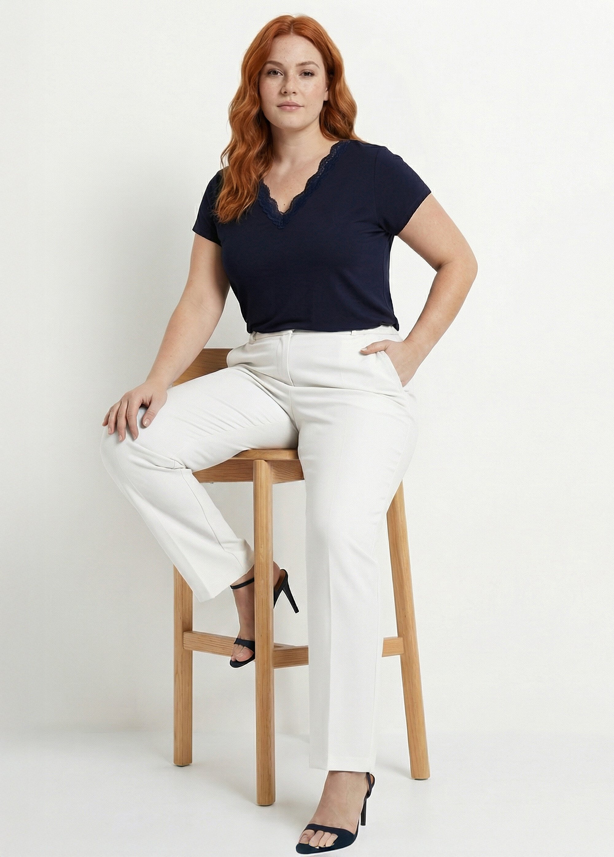 Pantalon droit taille semi-élastiquée Femme Grande Taille Blanc NOCETA MV1