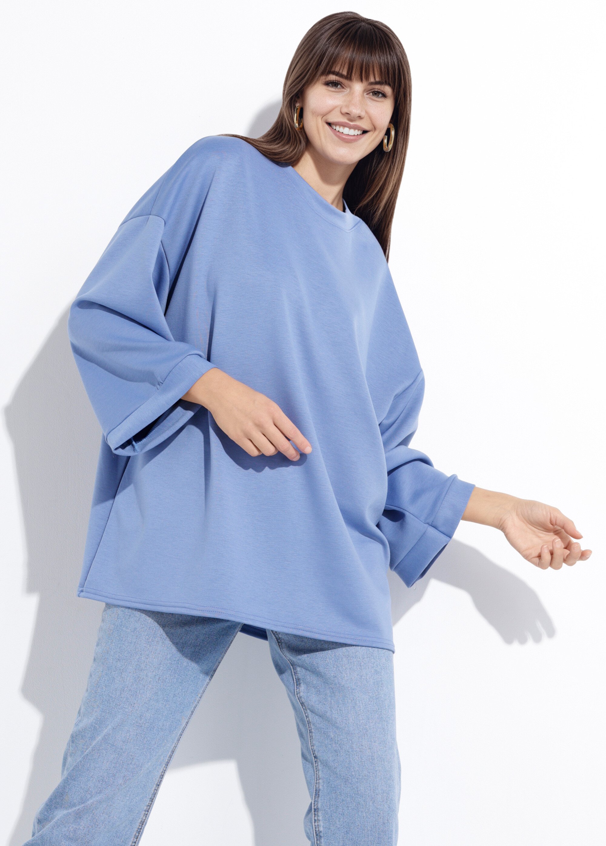 Sweat shirt large col rond, manches 3/4