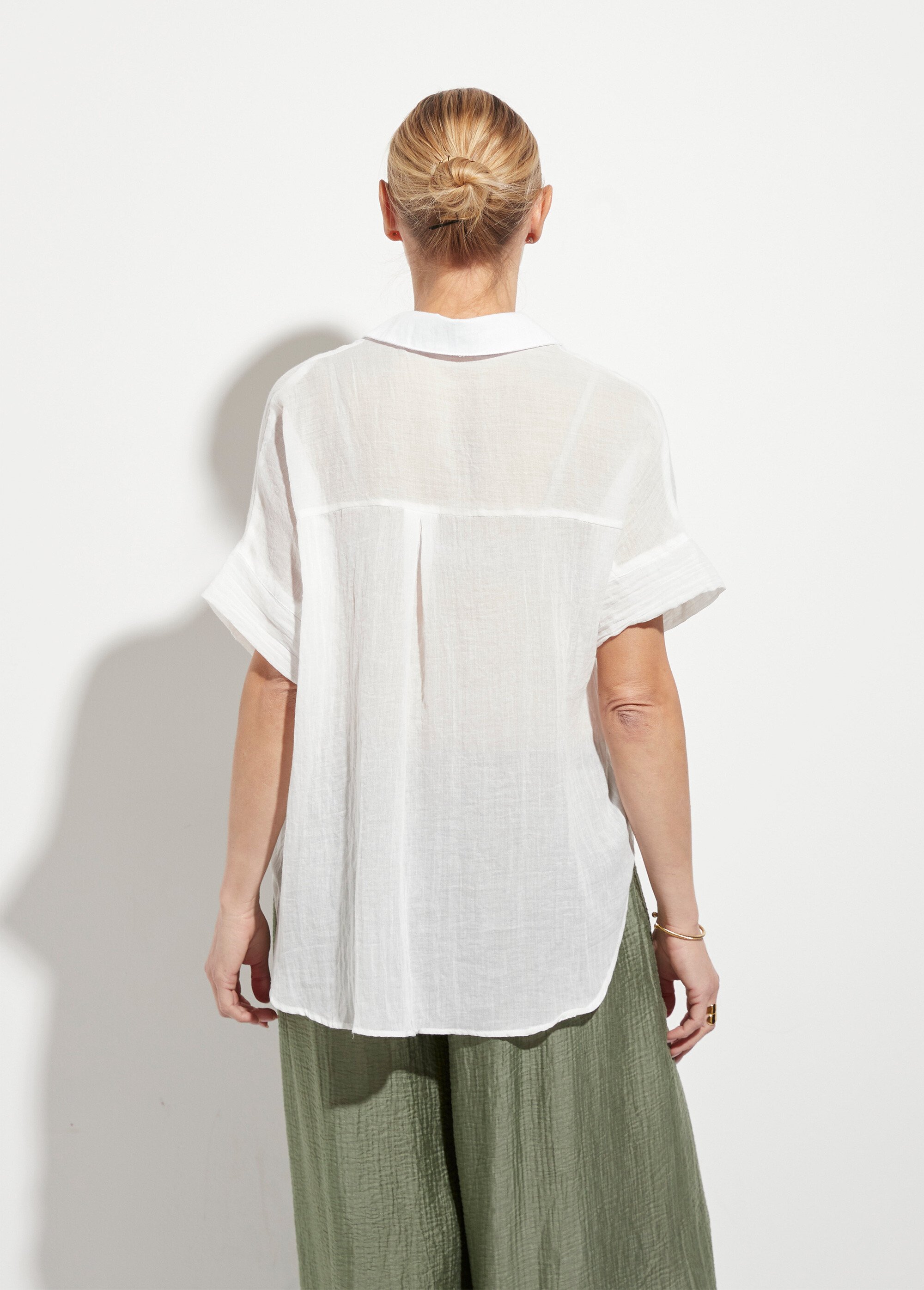Chemisier froissé en voile manches courtes