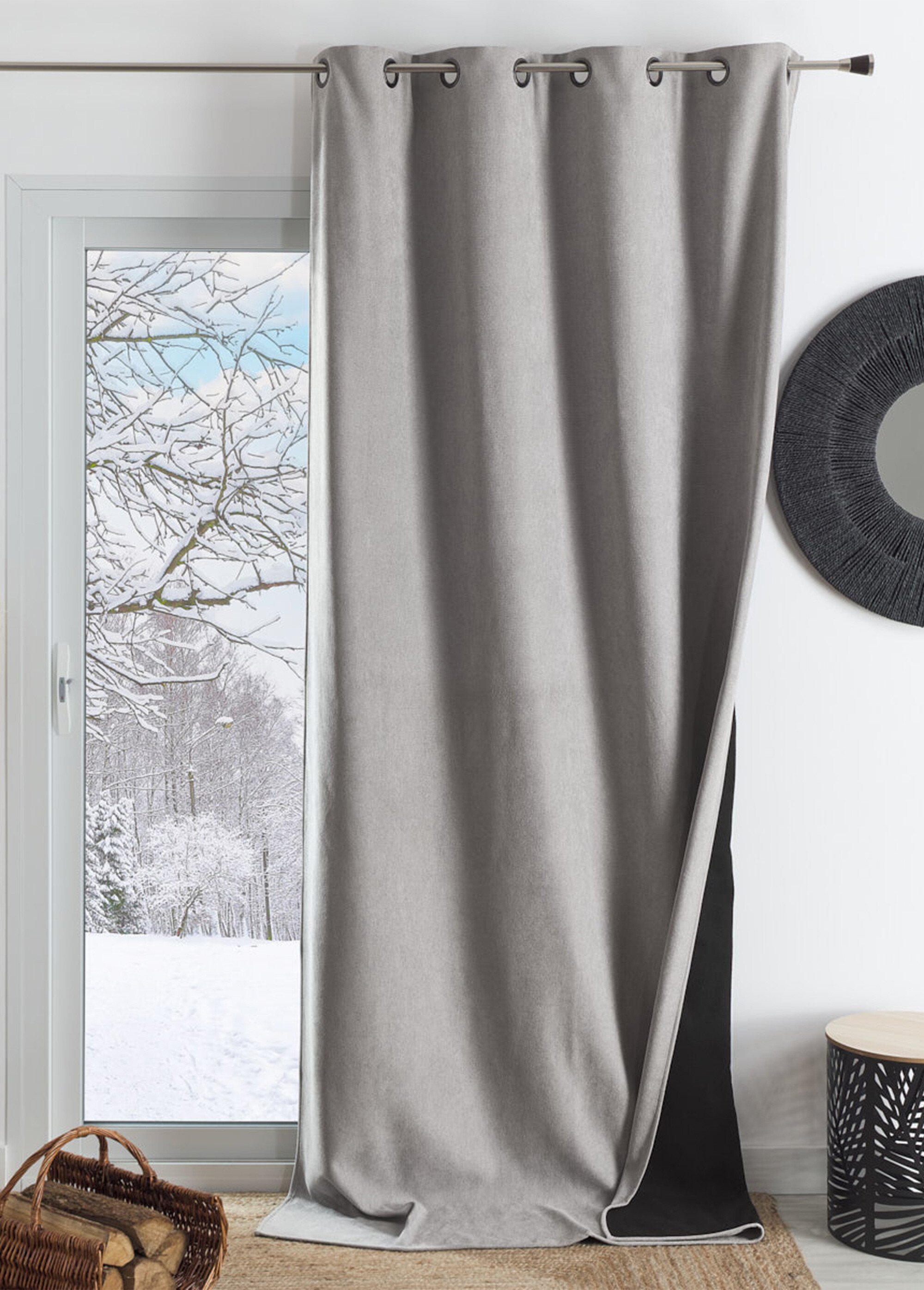 Rideau obscurcissant et isolant, à œillets