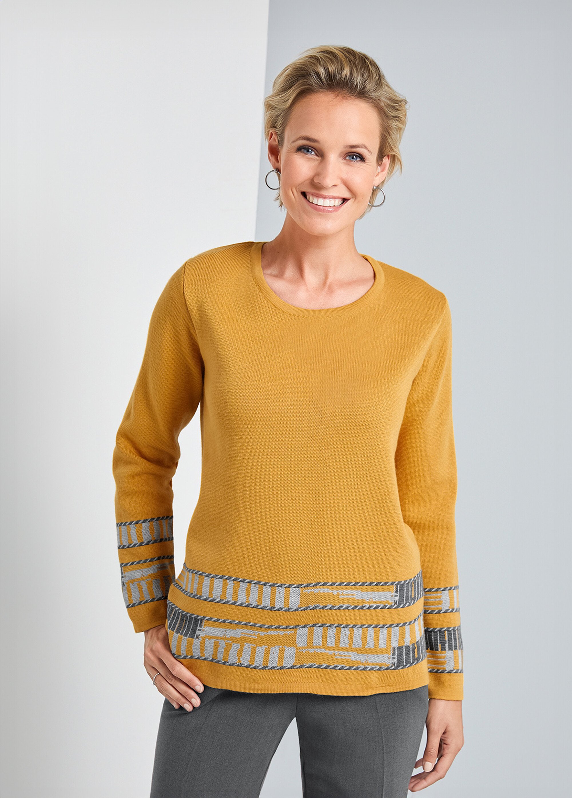 Pull col rond fantaisie géométrique