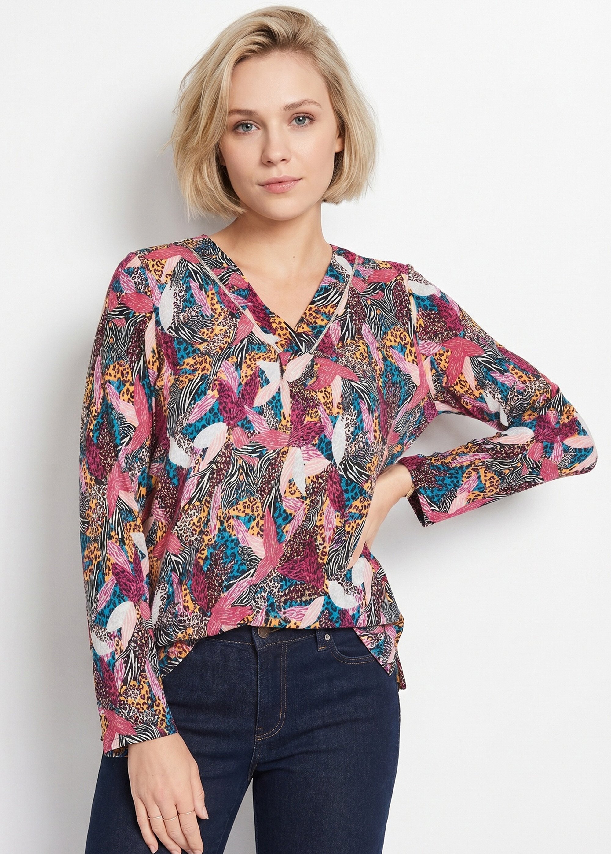 T-shirt long col V évasé manches longues