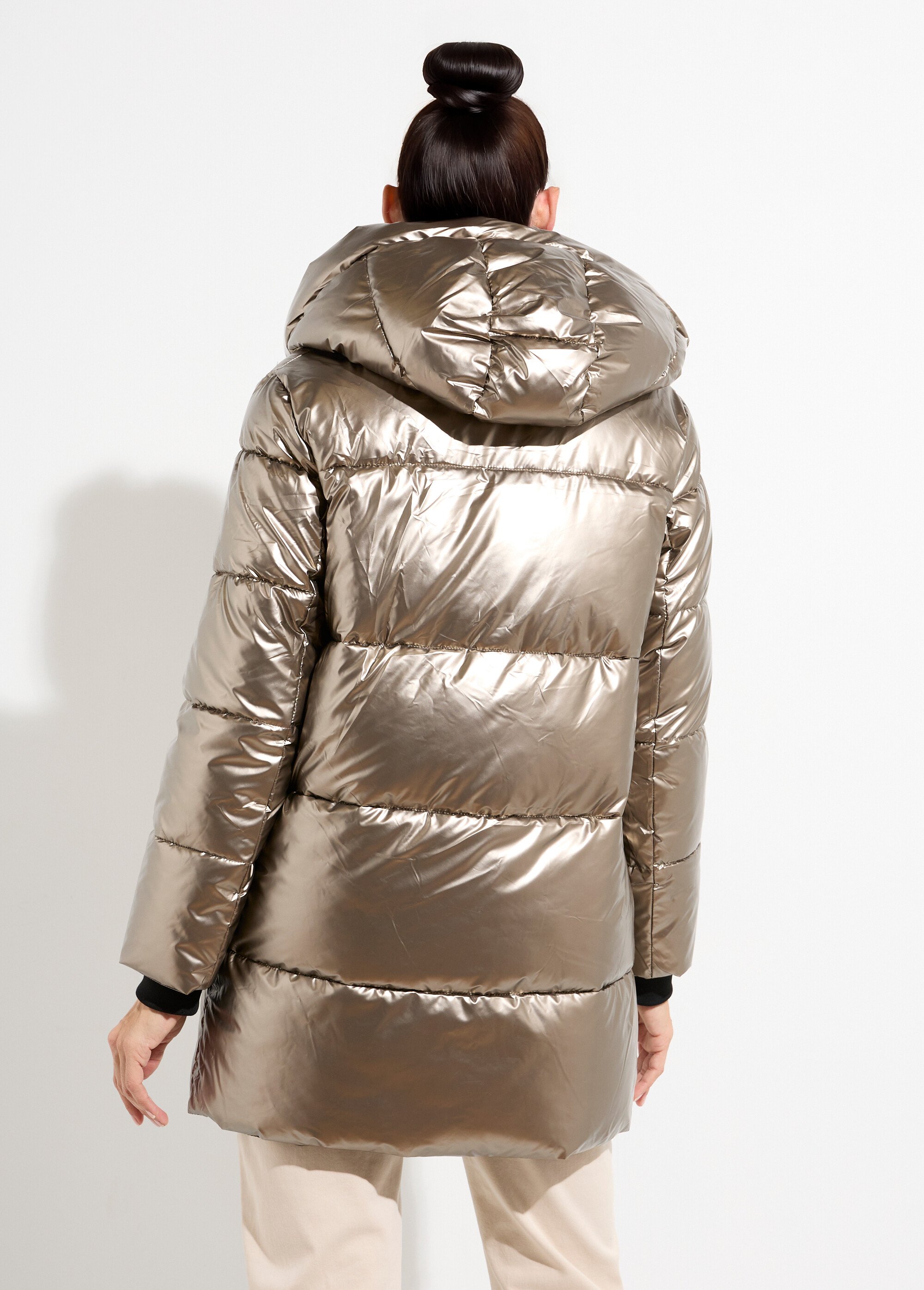 Doudoune métallisée mi-longue à capuche
