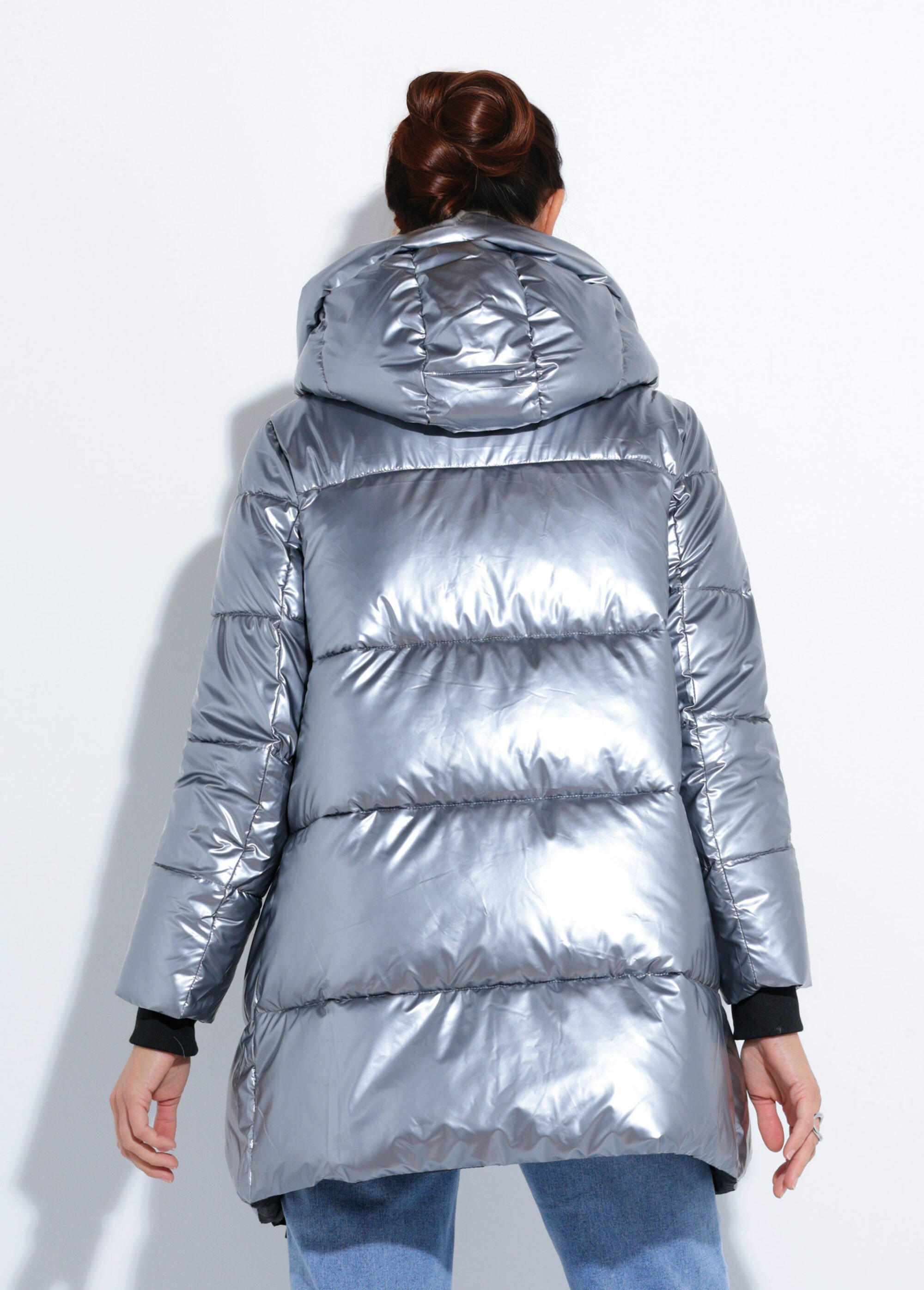 Doudoune métallisée mi-longue à capuche