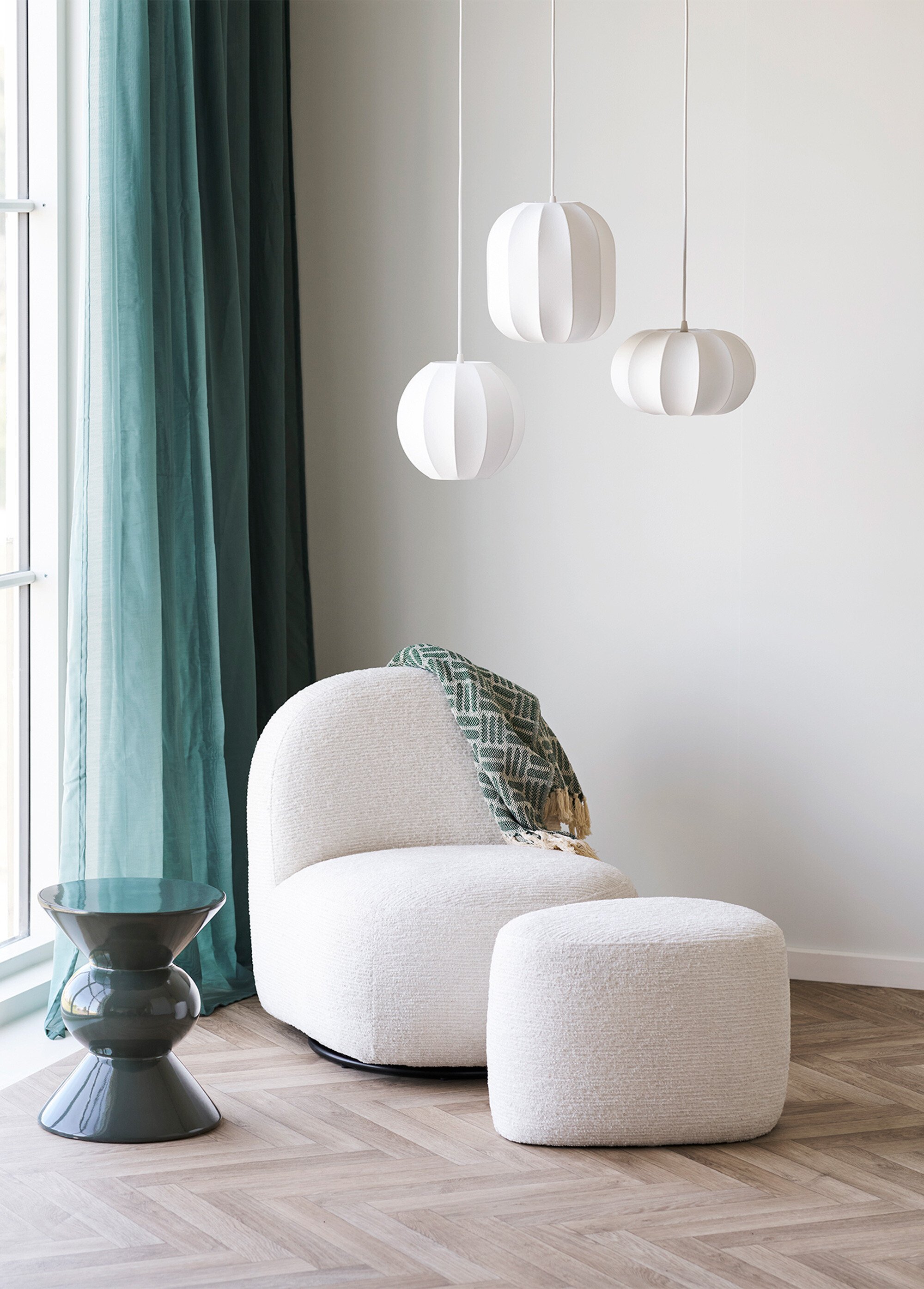 Suspension lumineuse ovale 28cm COVENTRY BLANC HN-6406302 SI1