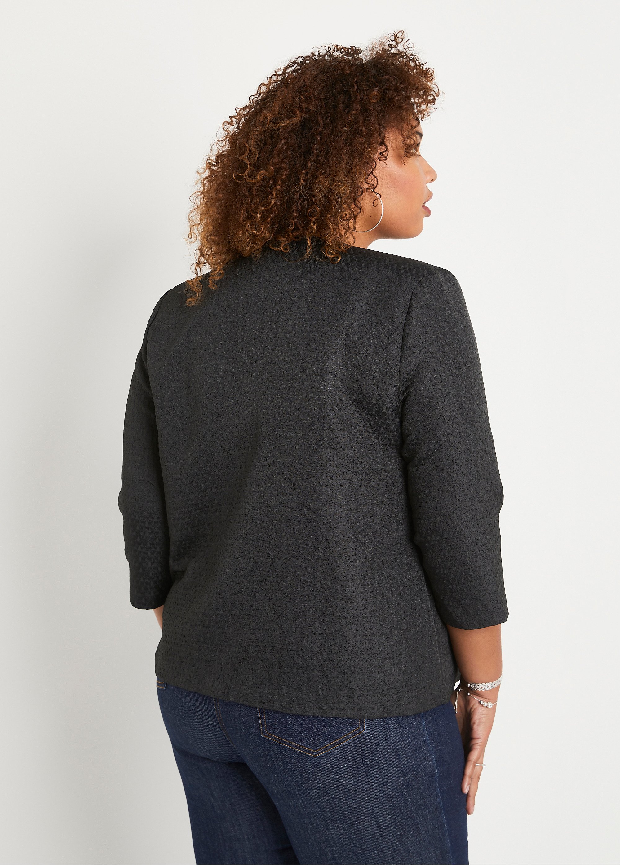 Veste ras de cou manches 3/4