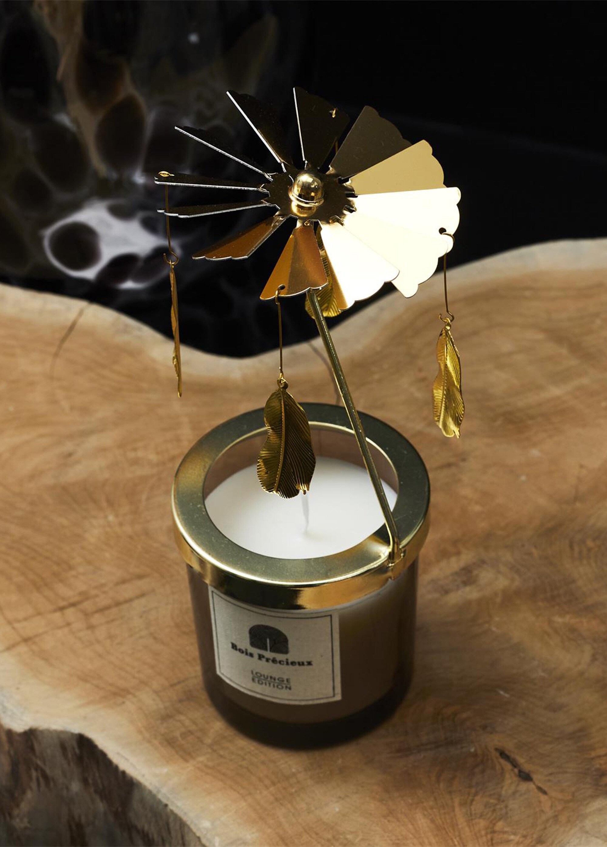 Bougie parfumée avec carrousel en métal BOIS PRECIEUX CMP-BO0015 SI2
