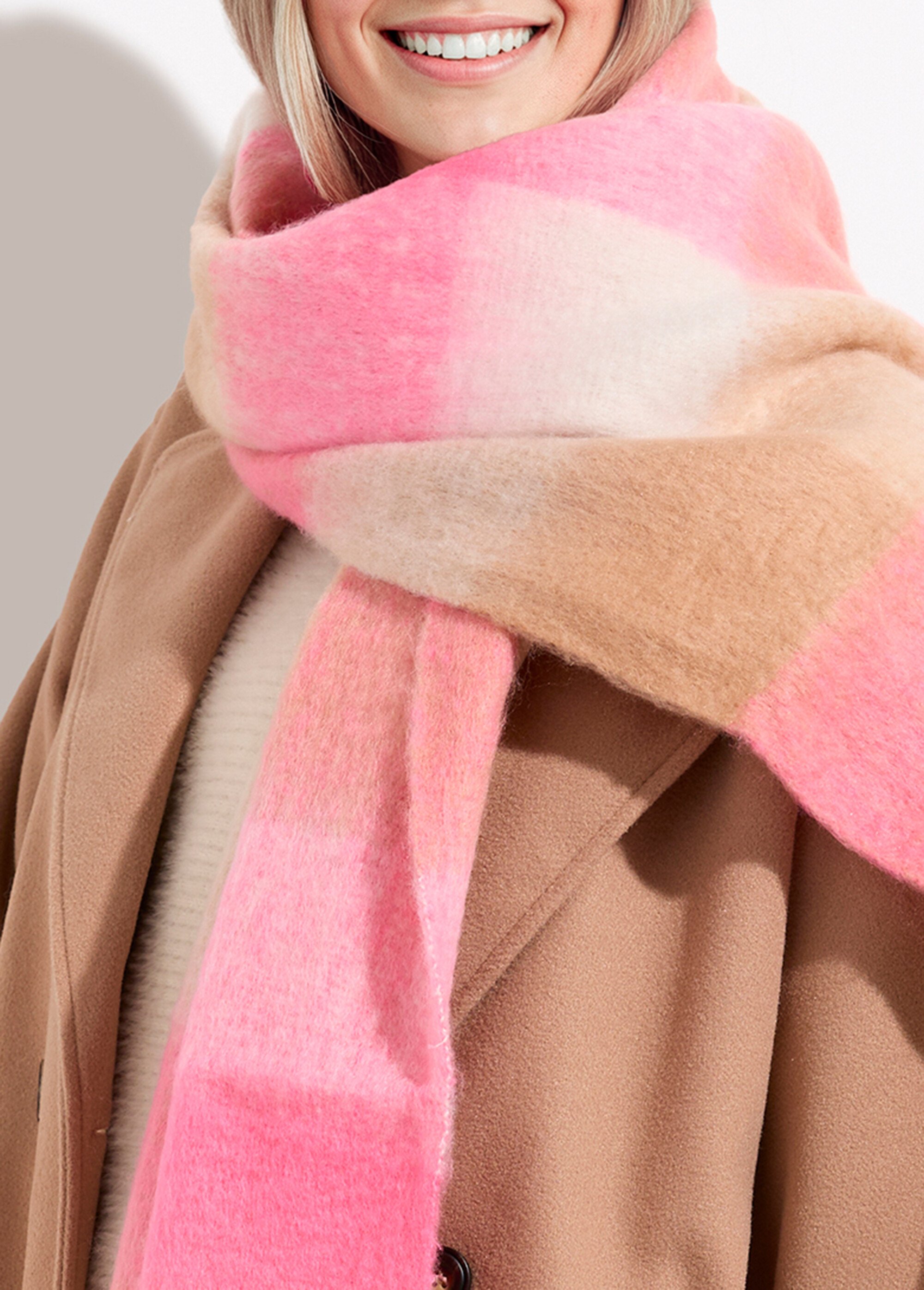 Echarpe XXL carreaux et grosses franges Femme Rose NES180LSW2516 DE2