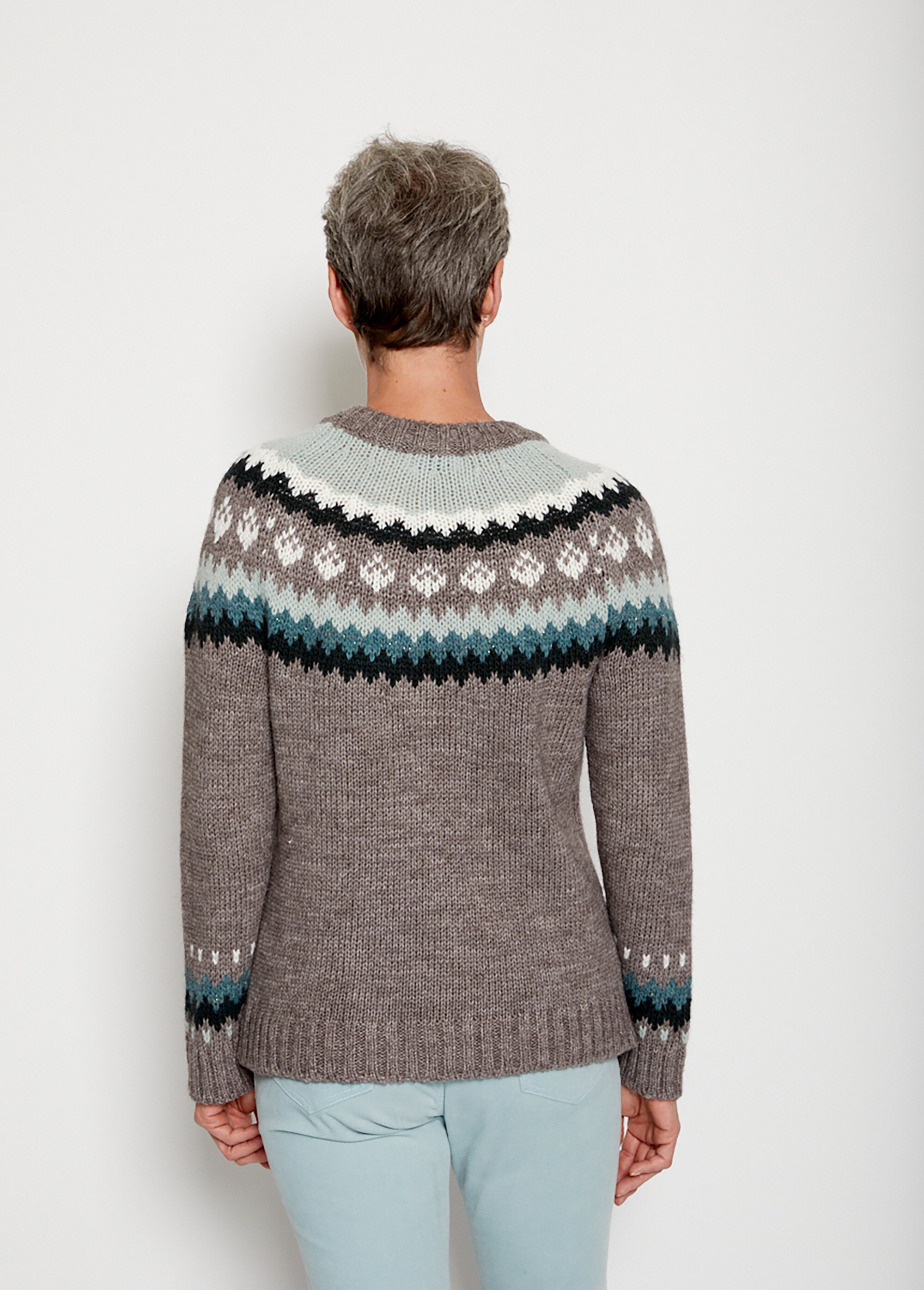 Pull uni jacquard placé