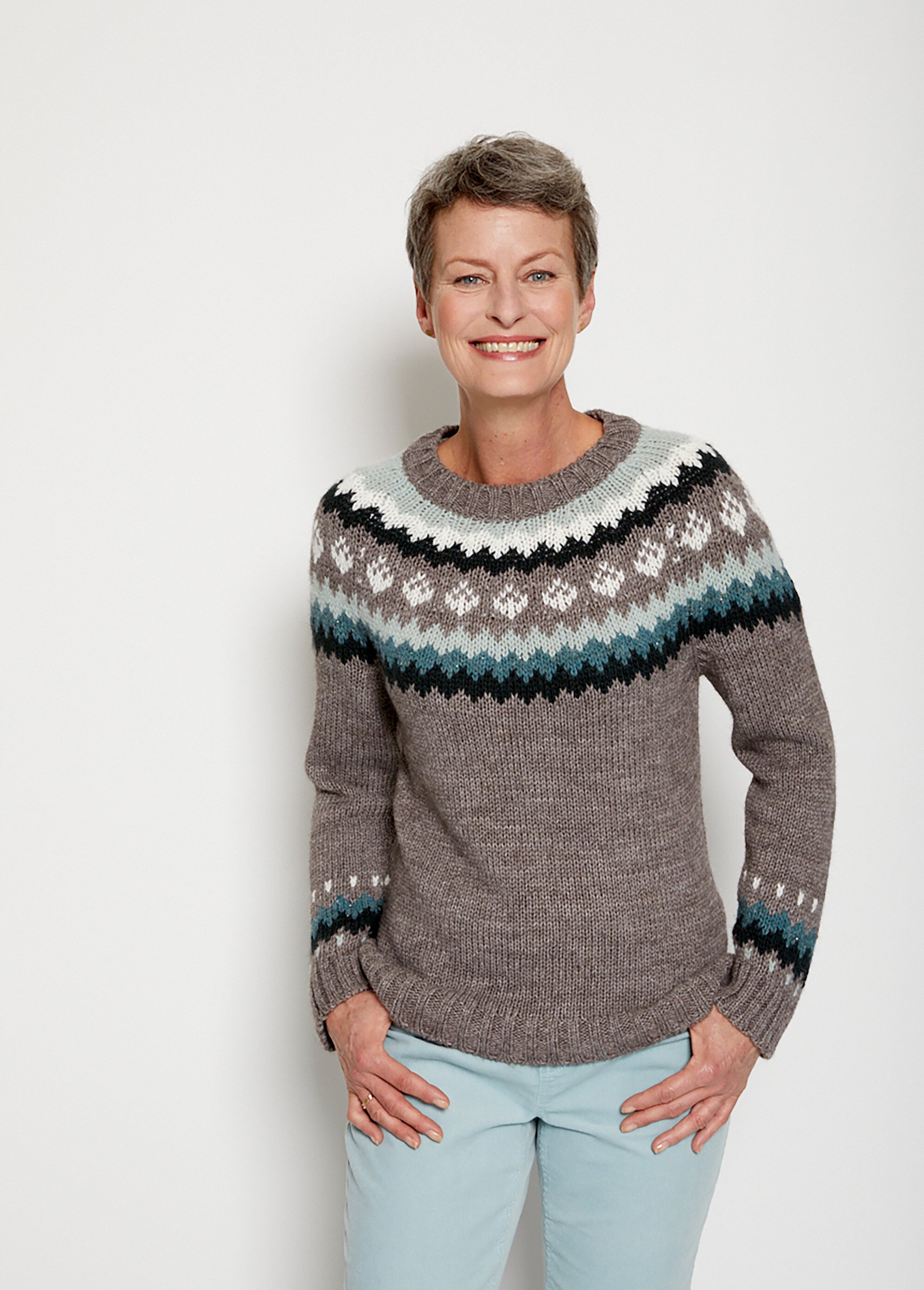 Pull uni jacquard placé