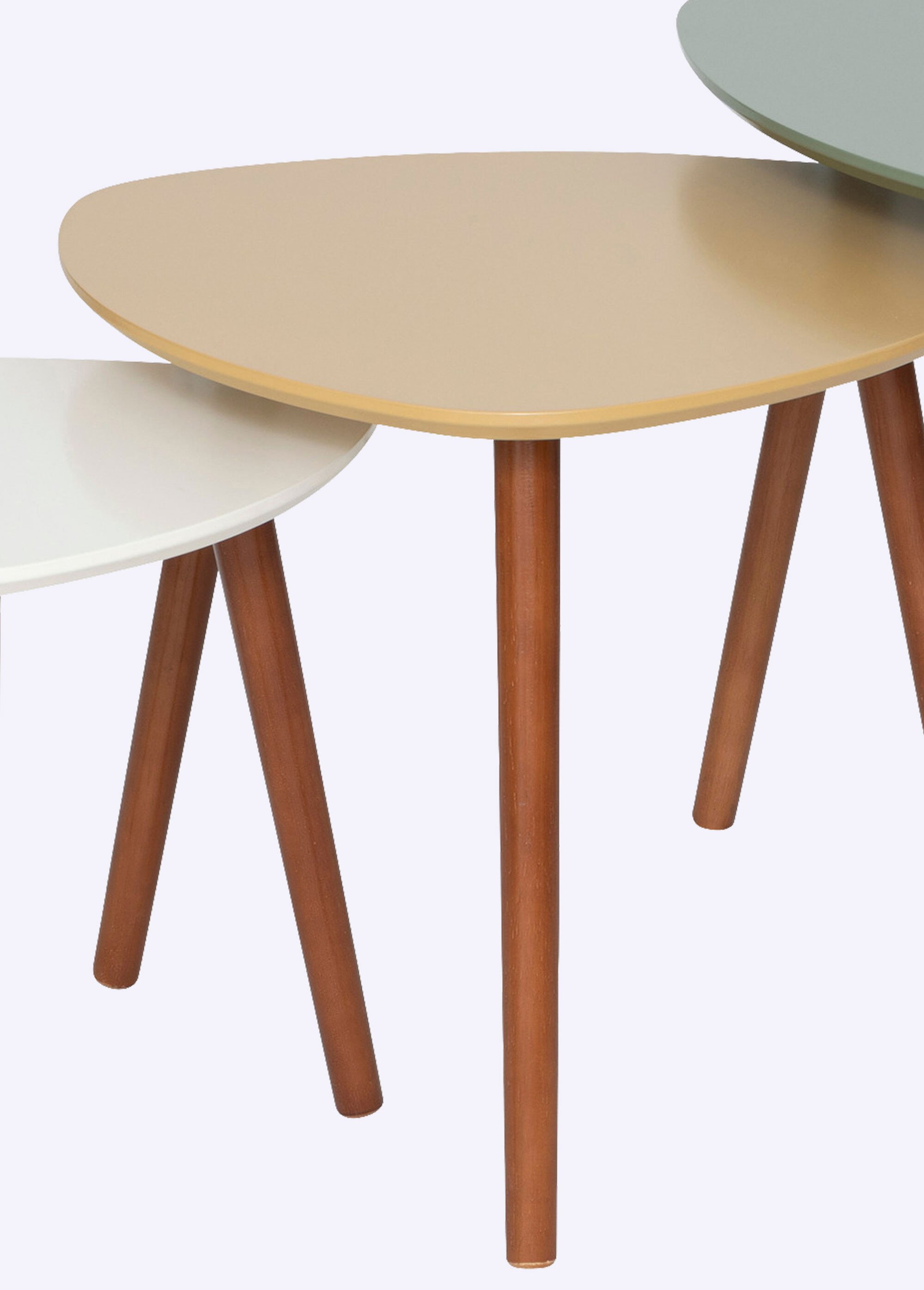 Trio de tables gigognes formes épurées