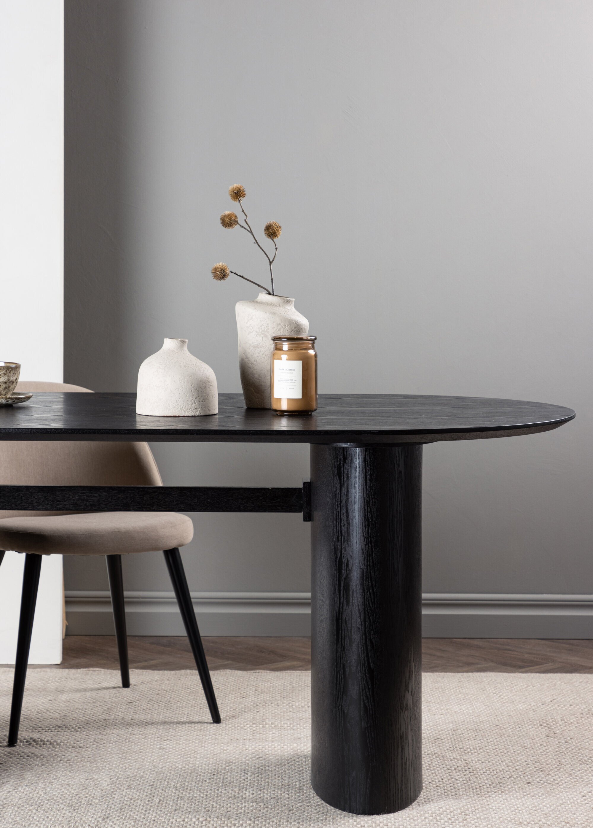 Table à manger ovale bois, pieds ovales NOIR VEN-18907-881 SI2