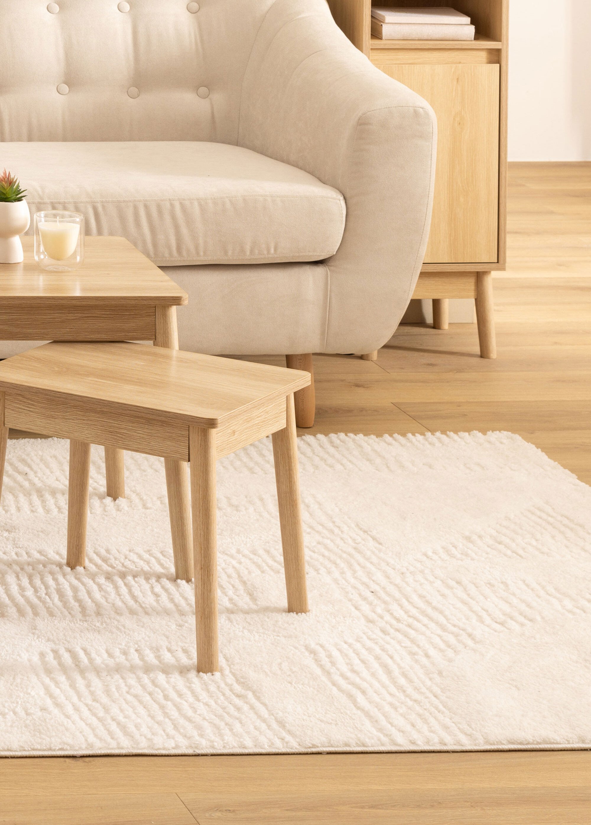 Tapis clair avec motifs striés 150x200cm Beige JJA-204411 SI1