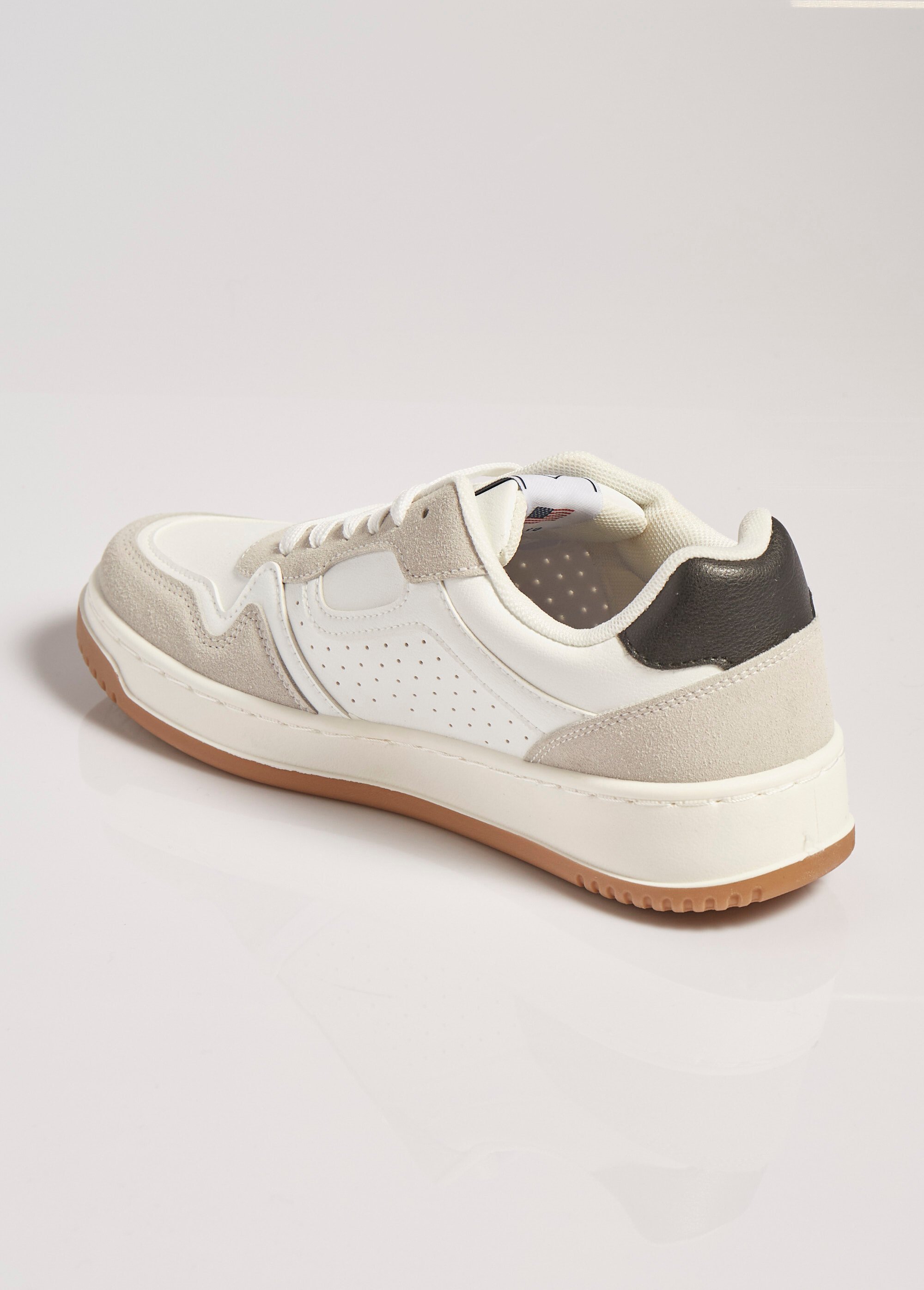 Baskets perforées inspiration vintage Homme Blanc ELOB361B1 DO1