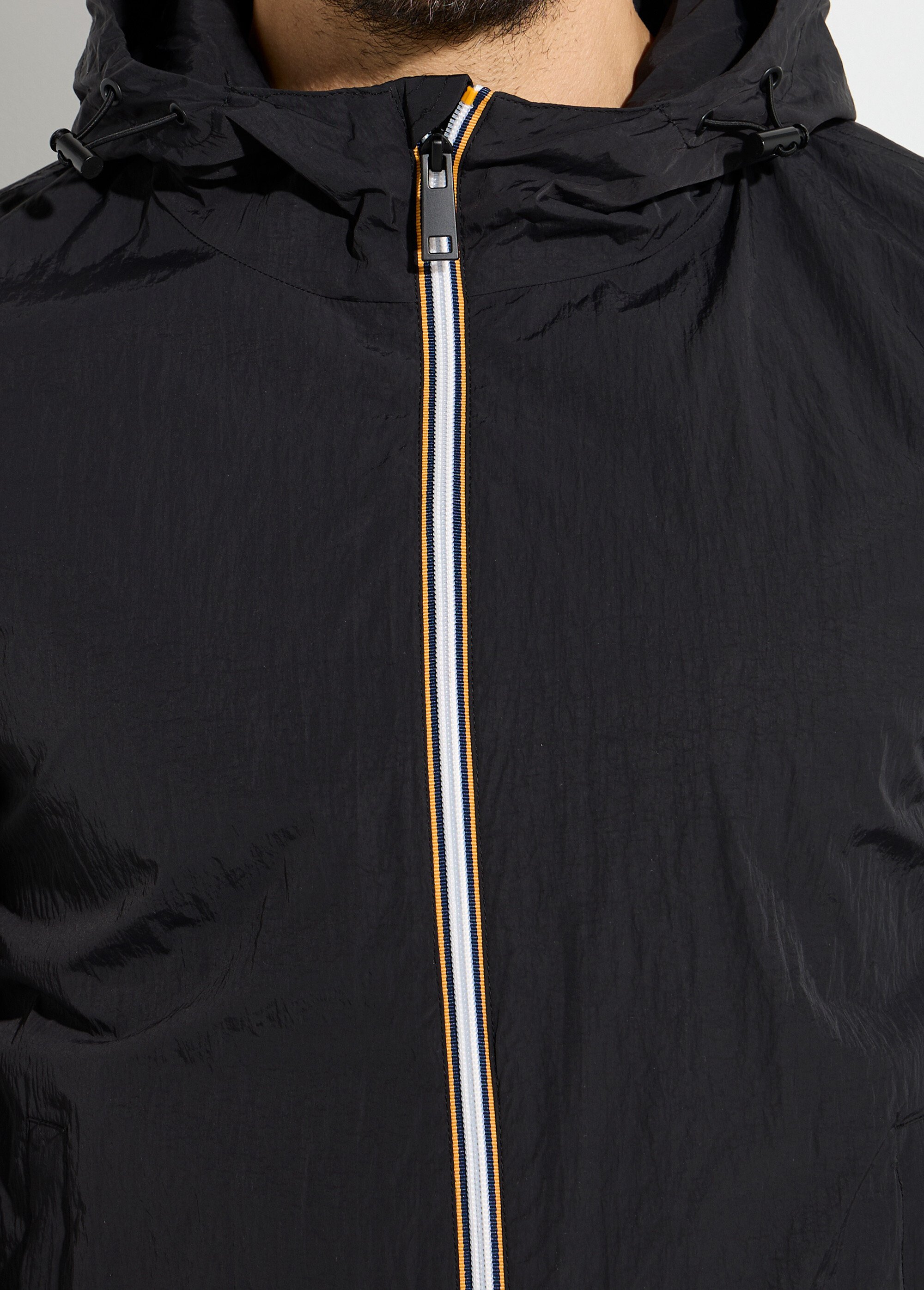 Coupe-vent déperlant avec capuche Homme Noir KYM5244 DE1