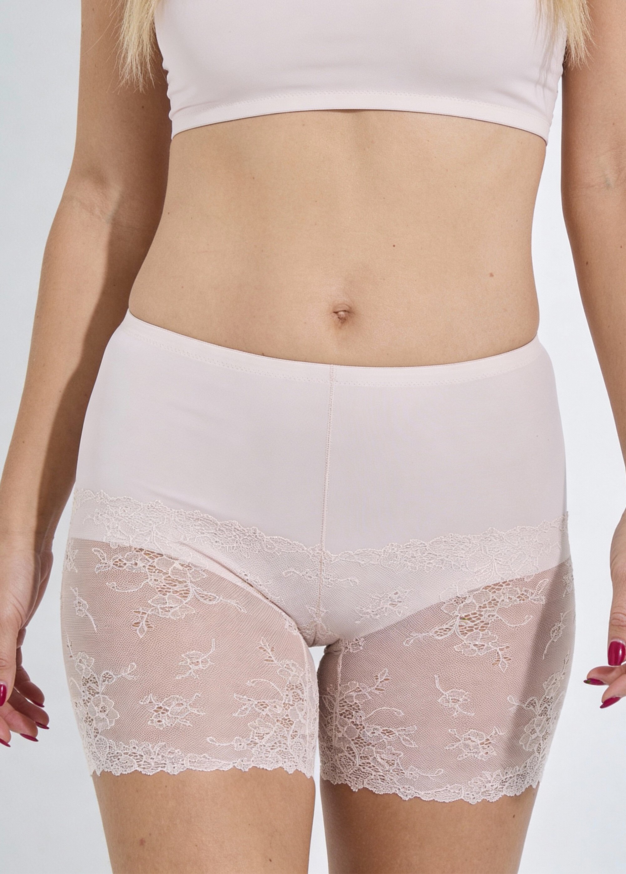 Panty gainant microfibre et dentelle anti-frottements