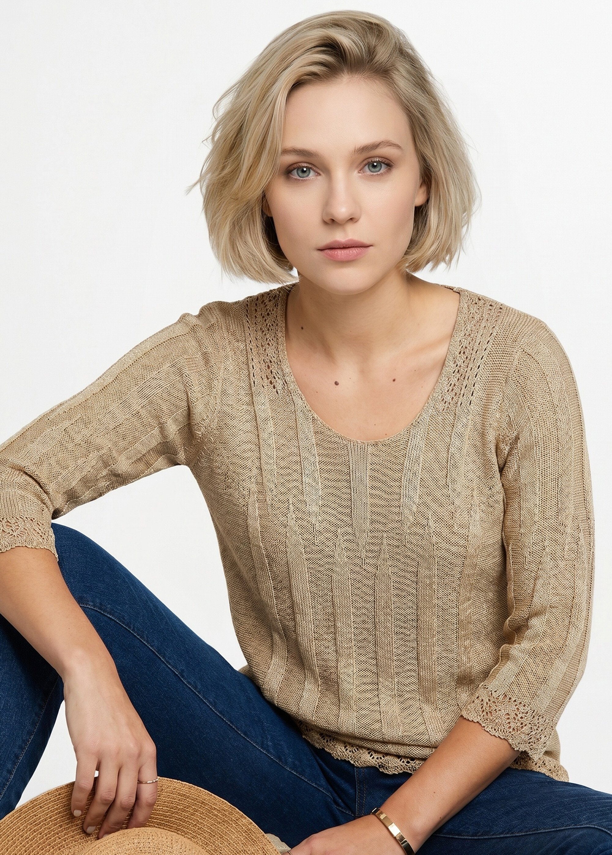 Pull court ajouré col rond Femme Beige MAXENCE MV1