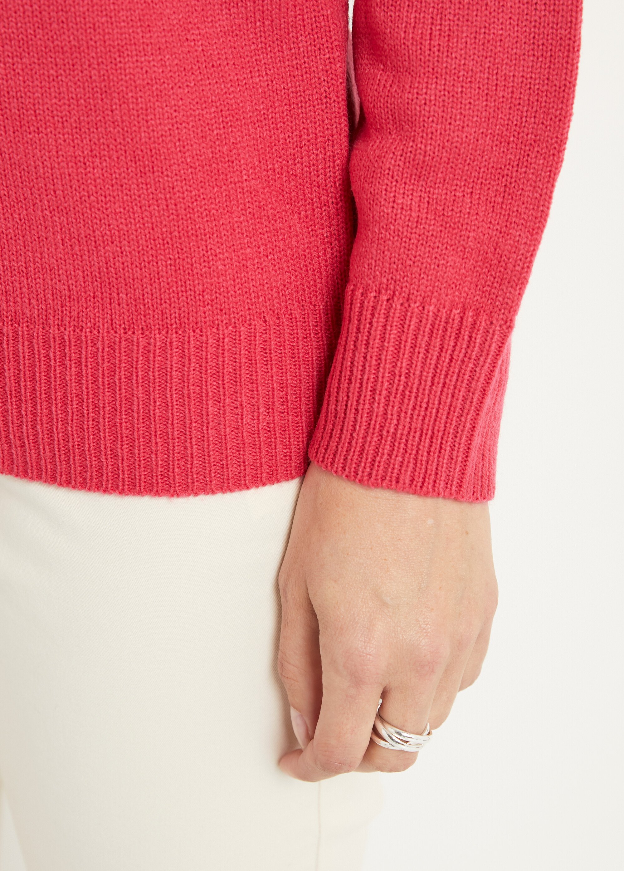 Pull doux uni brodé ajouré col rond Femme Rose POEME DE3