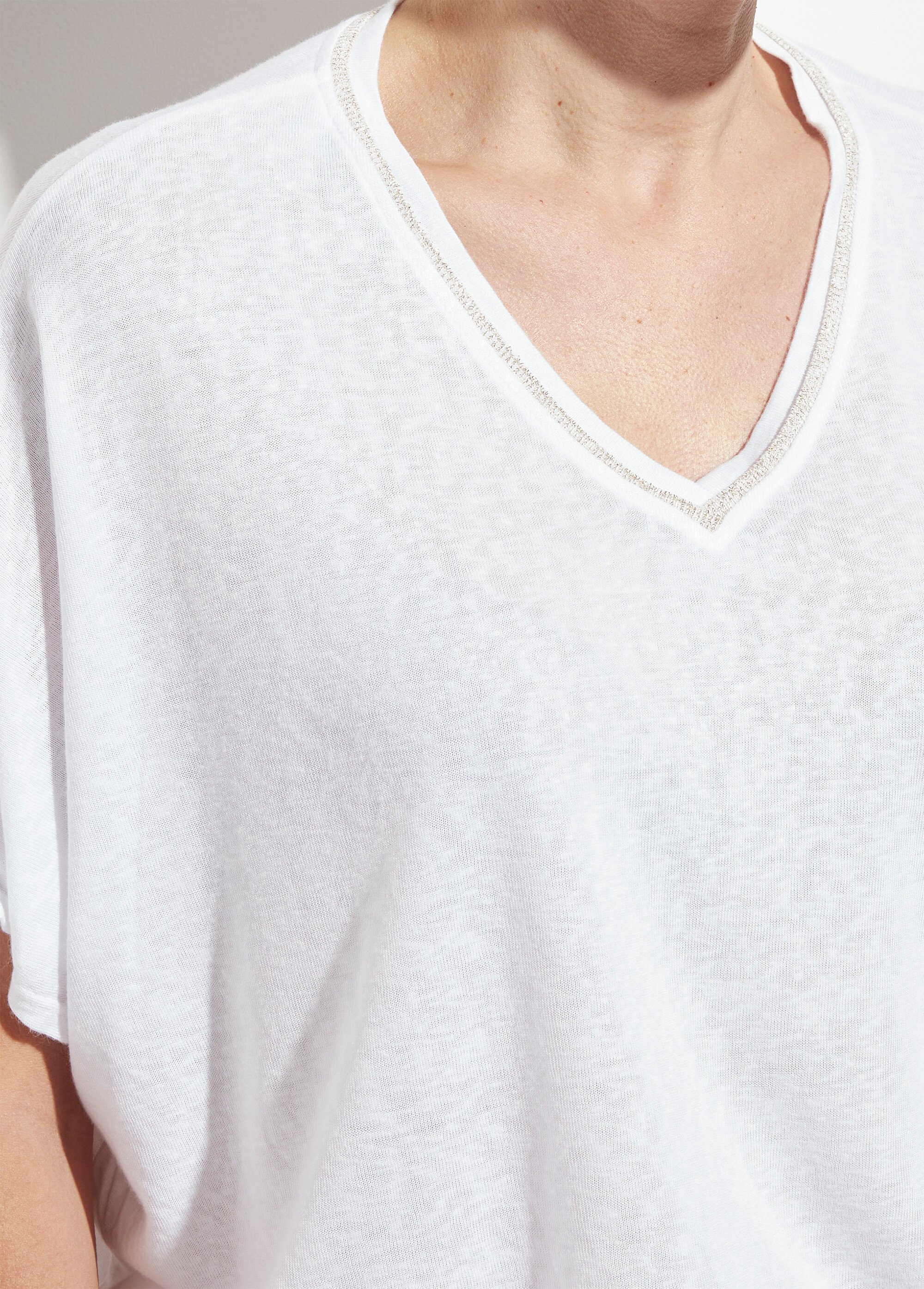 T-shirt col V métallisé et manches kimono