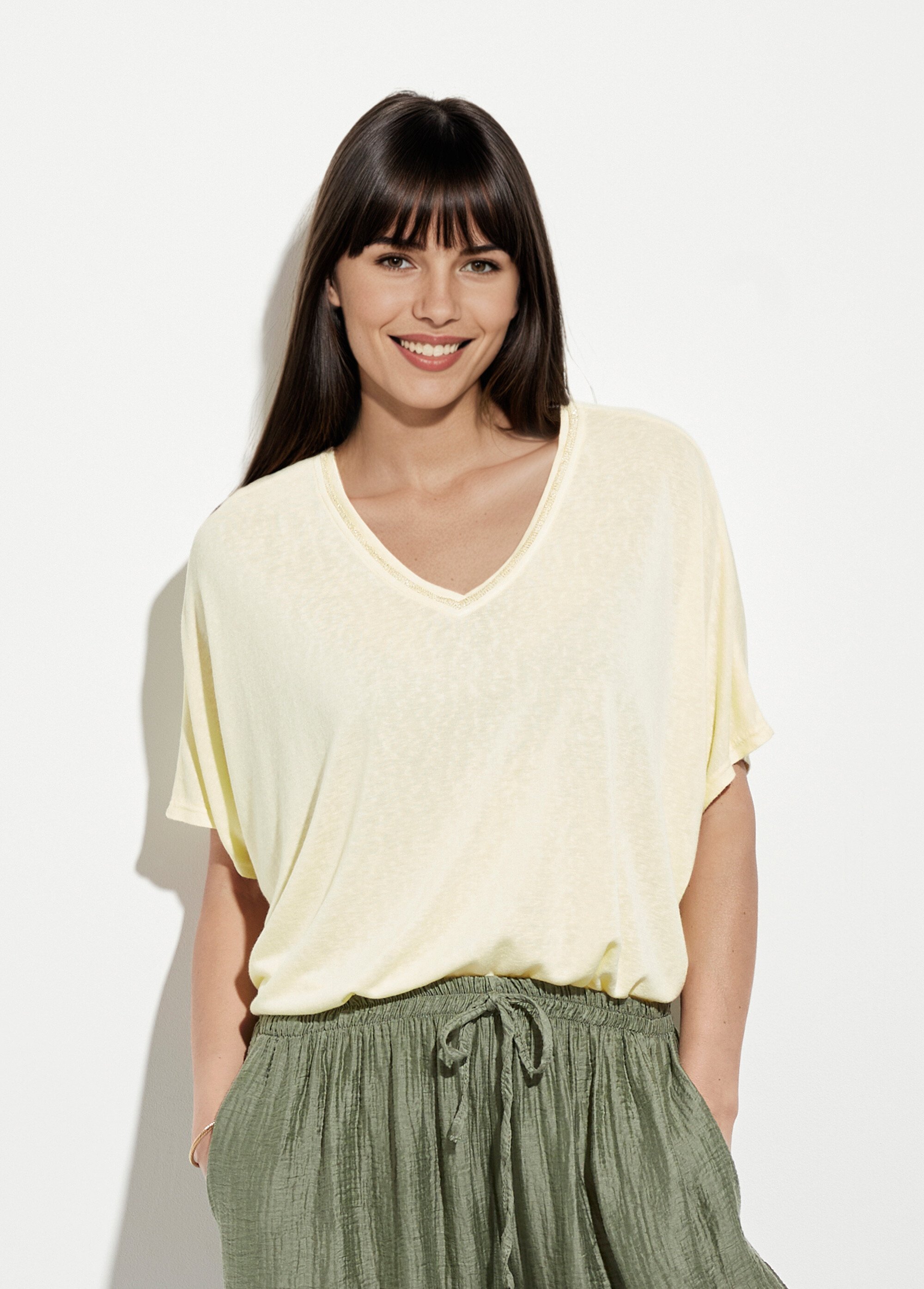 T-shirt col V métallisé et manches kimono