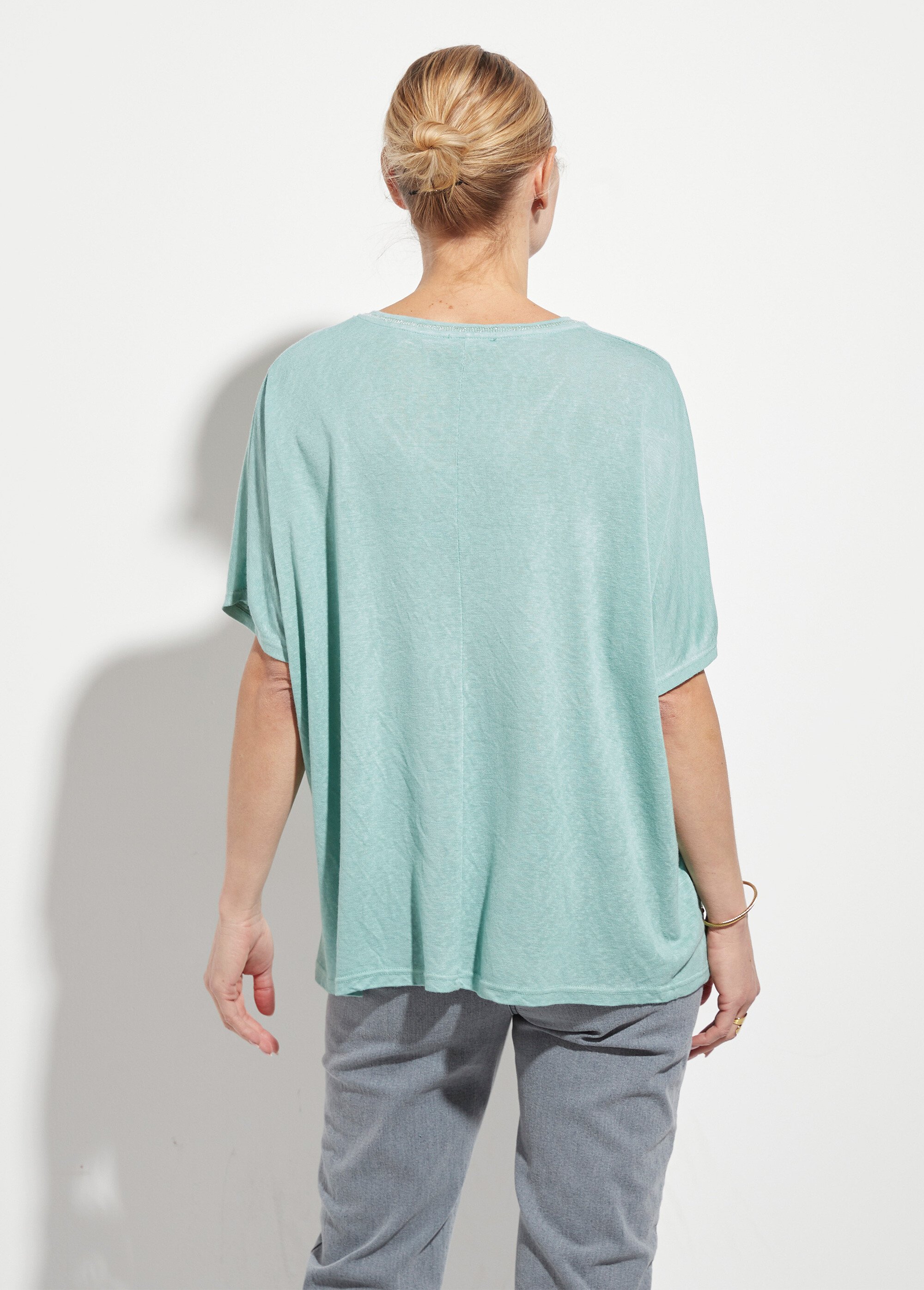 T-shirt col V métallisé et manches kimono