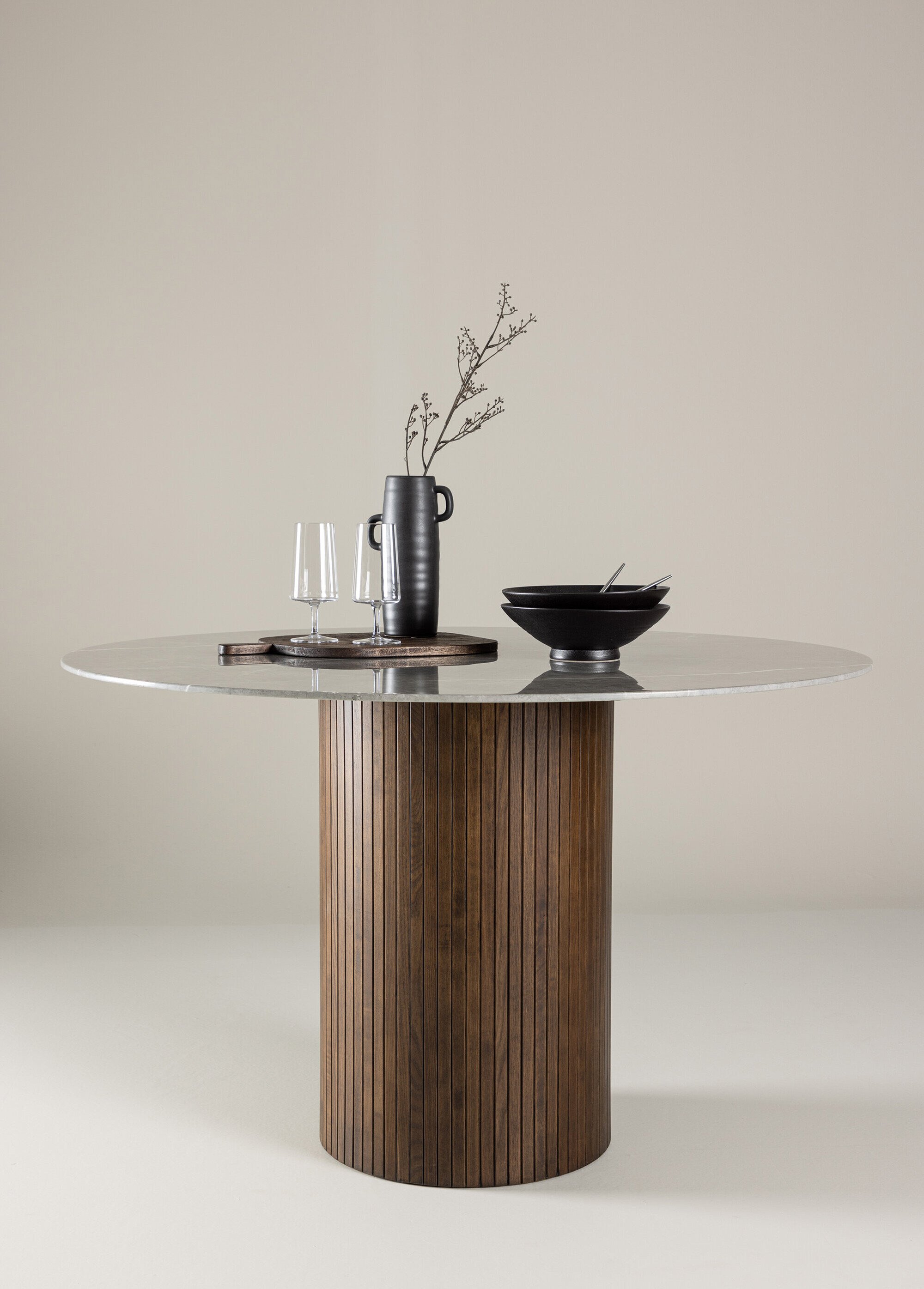 Table à manger, plateau fin et pied rond GRIS MOKA VEN-19996-528 SI1