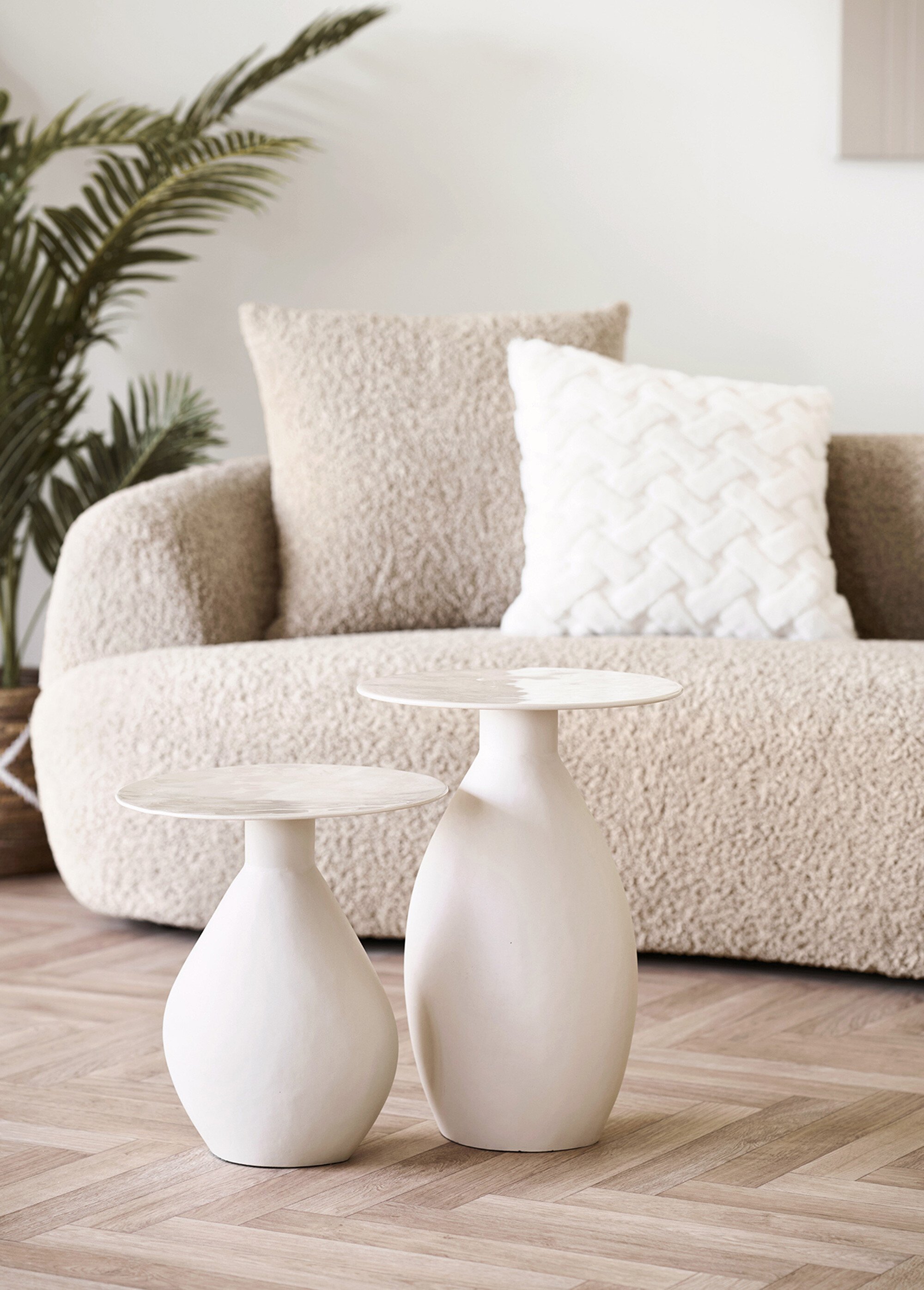 Table d'appoint émaillée haut. 50cm CALAIS BLANC CASSE HN-2151500 SI1